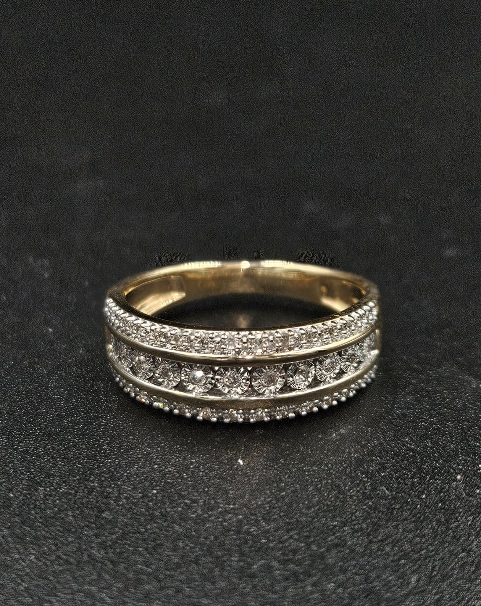 9ct Yellow Gold Diamond Ring