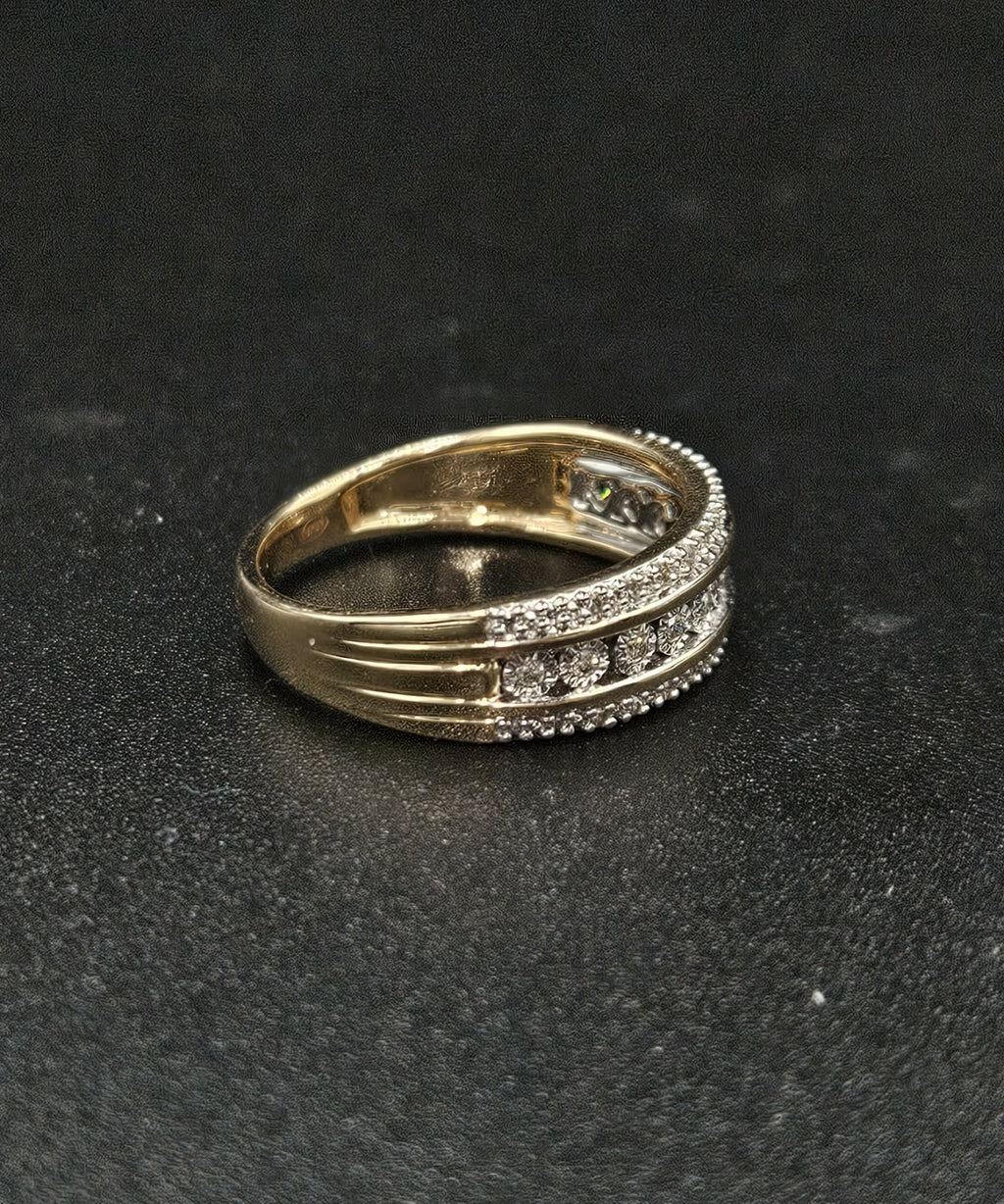 9ct Yellow Gold Diamond Ring