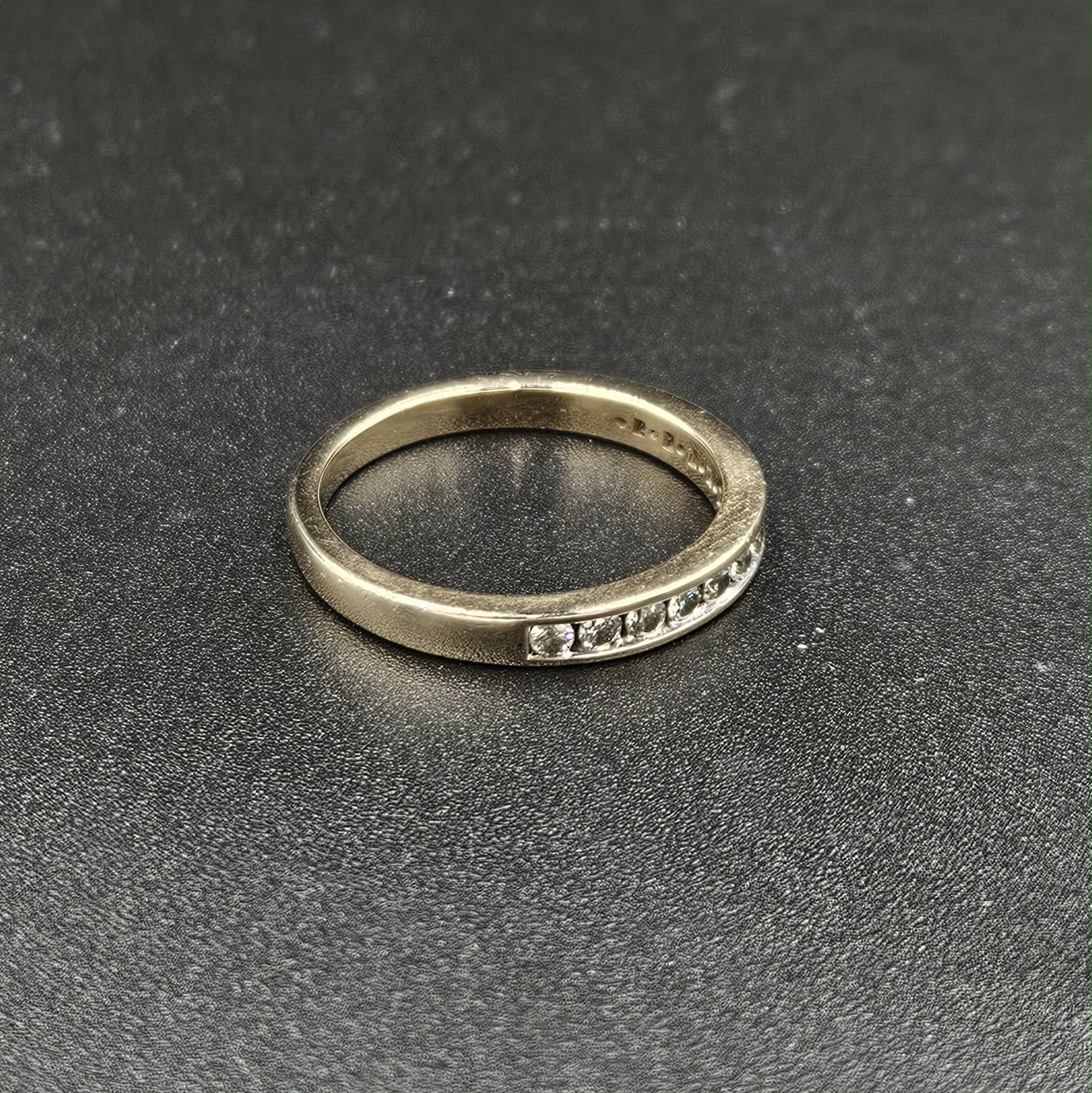 9ct Yellow Gold Diamond Band Ring