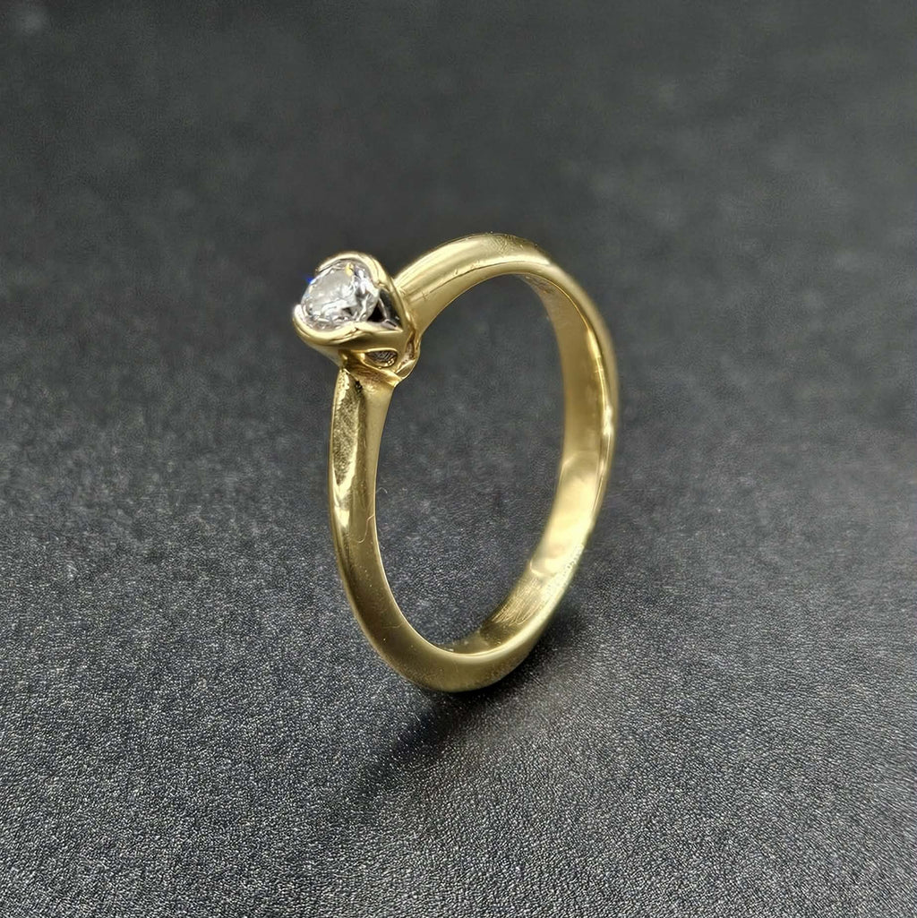 18ct Yellow Gold Diamond Band Ring