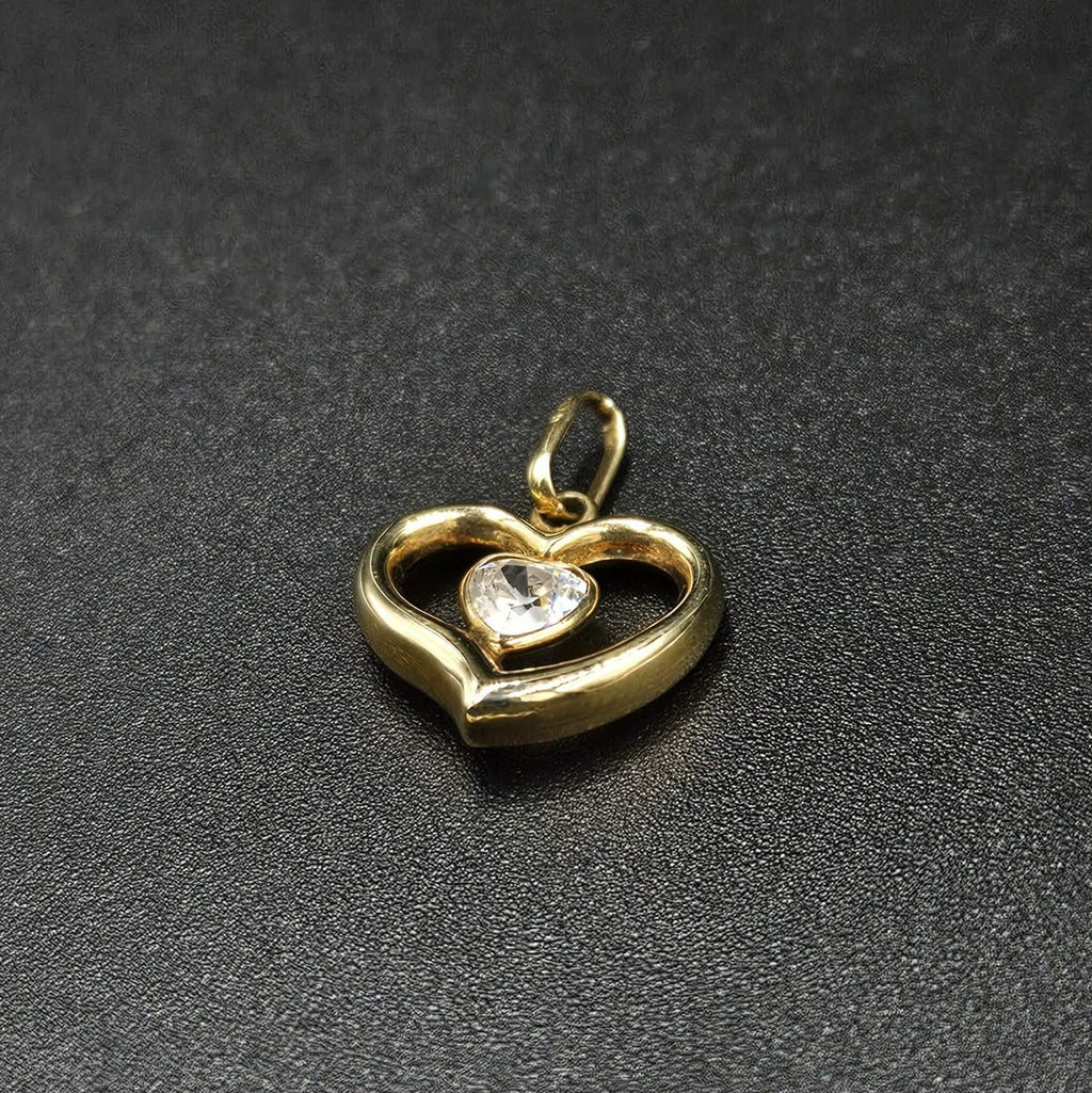 9ct Yellow Gold Cubic Zirconia Heart Pendant