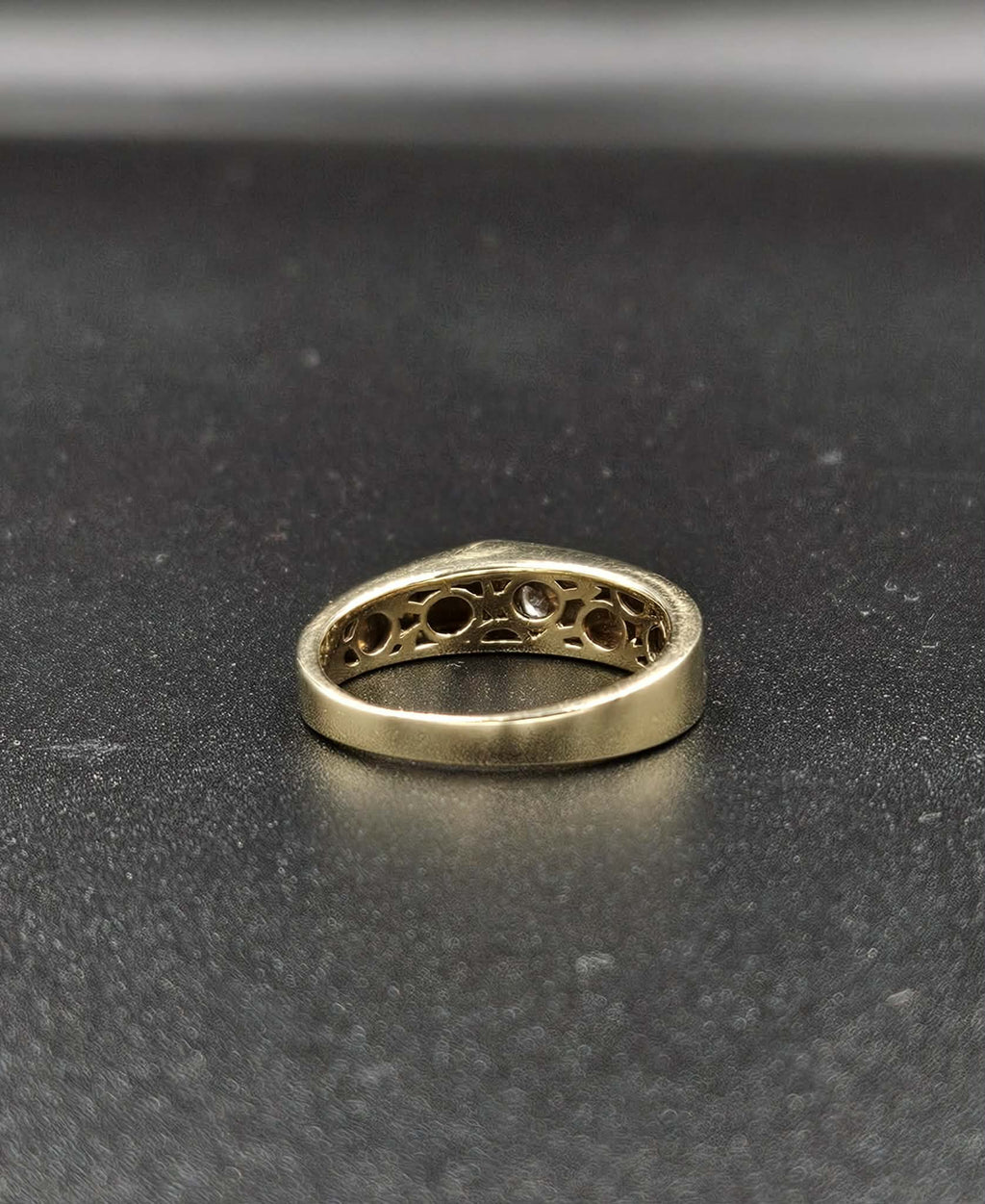 9ct Yellow Gold Diamond Ring