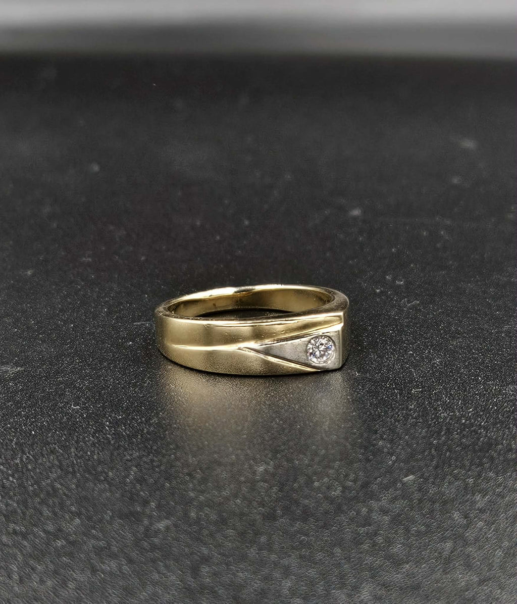 9ct Yellow Gold Diamond Ring