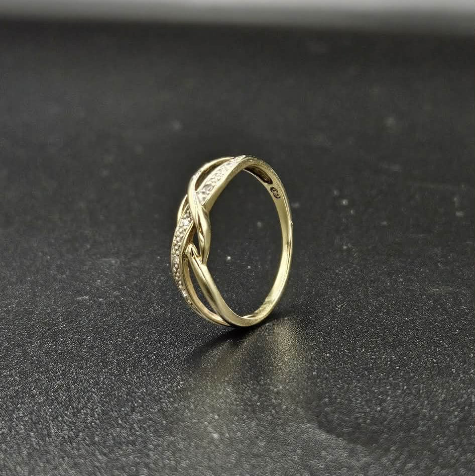 9ct Yellow Gold Diamond Ring