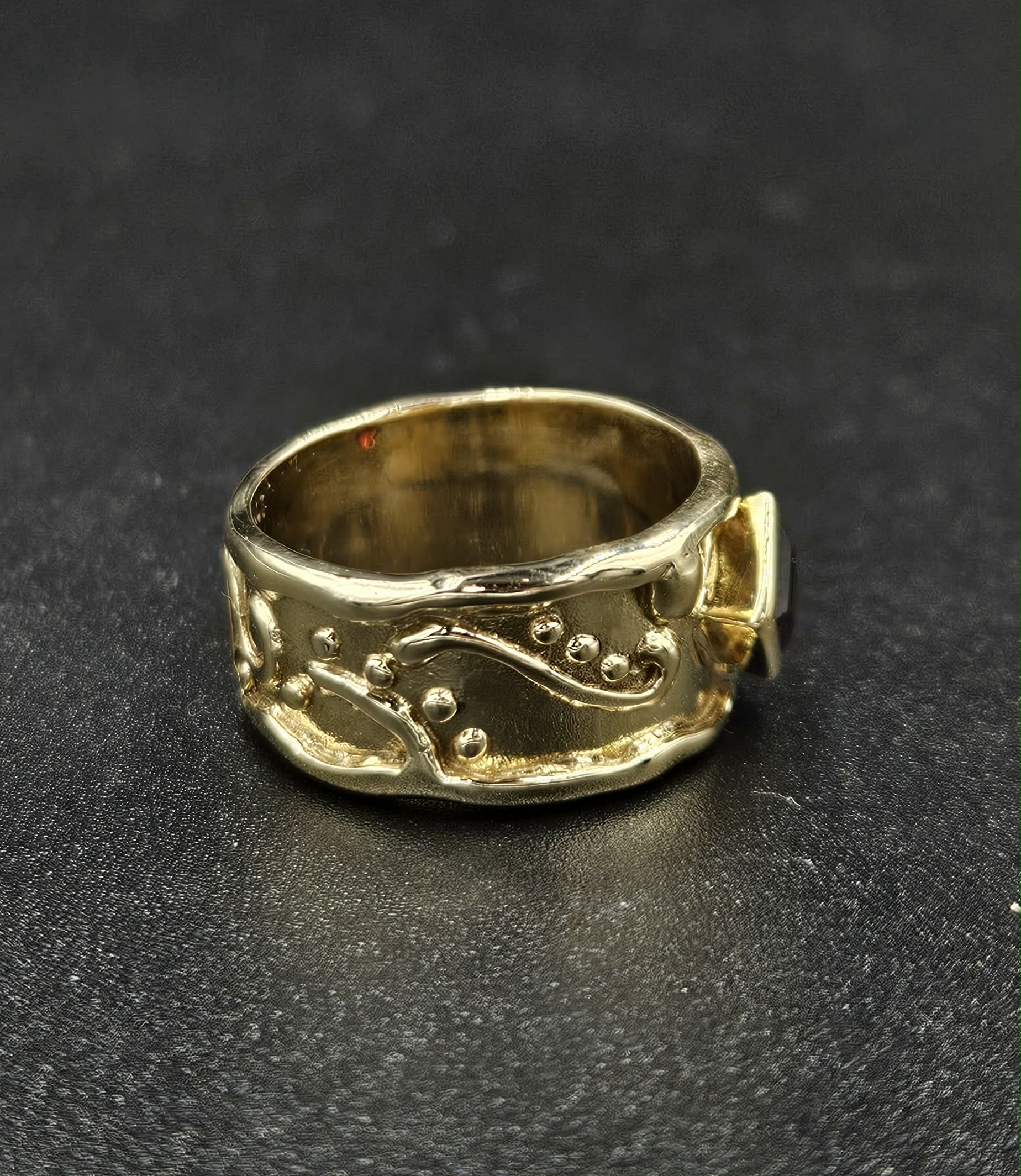 9ct Yellow Gold Ruby Ornate Style Ring
