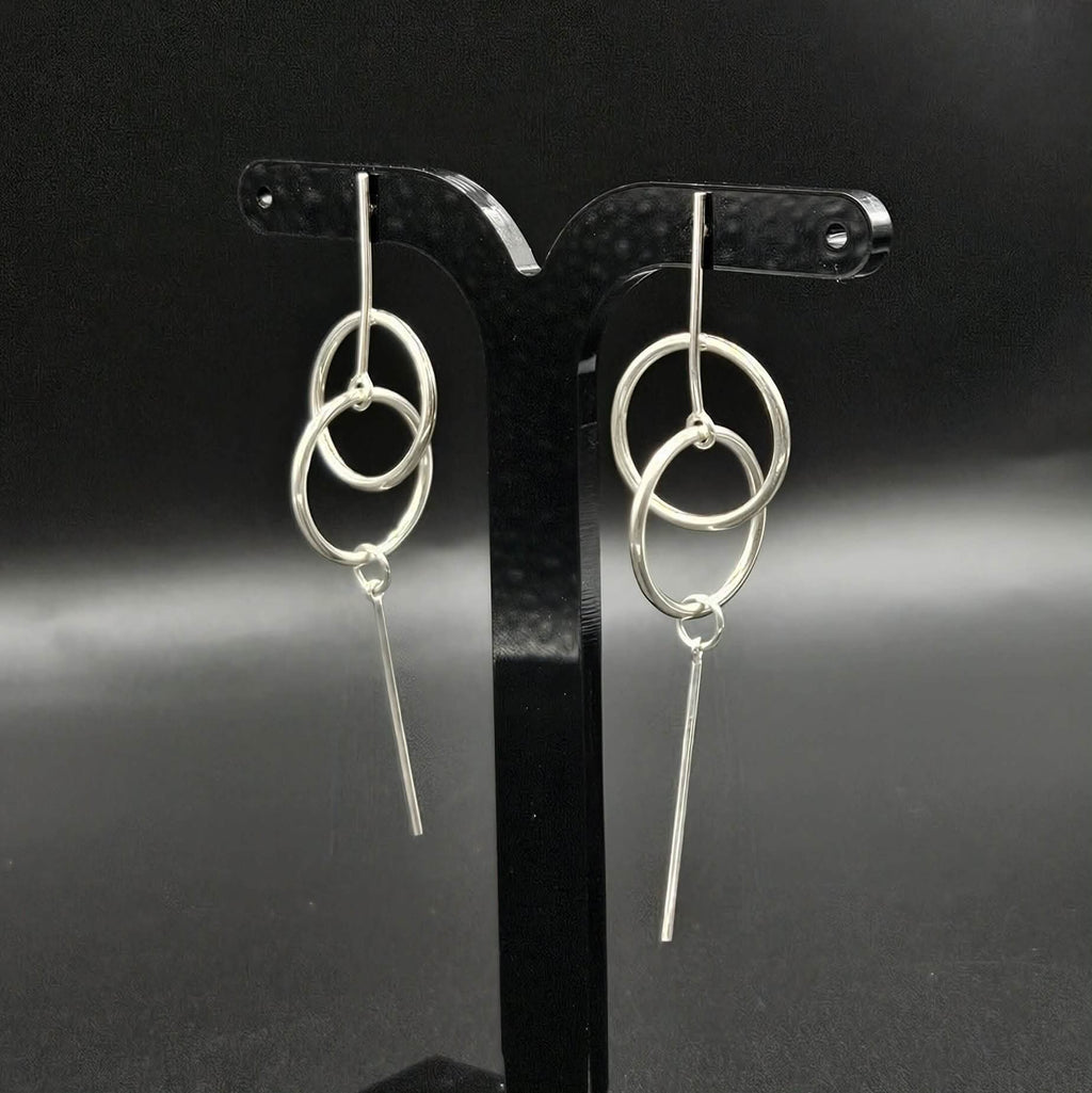925 Sterling Silver Interlocking Circular Earrings