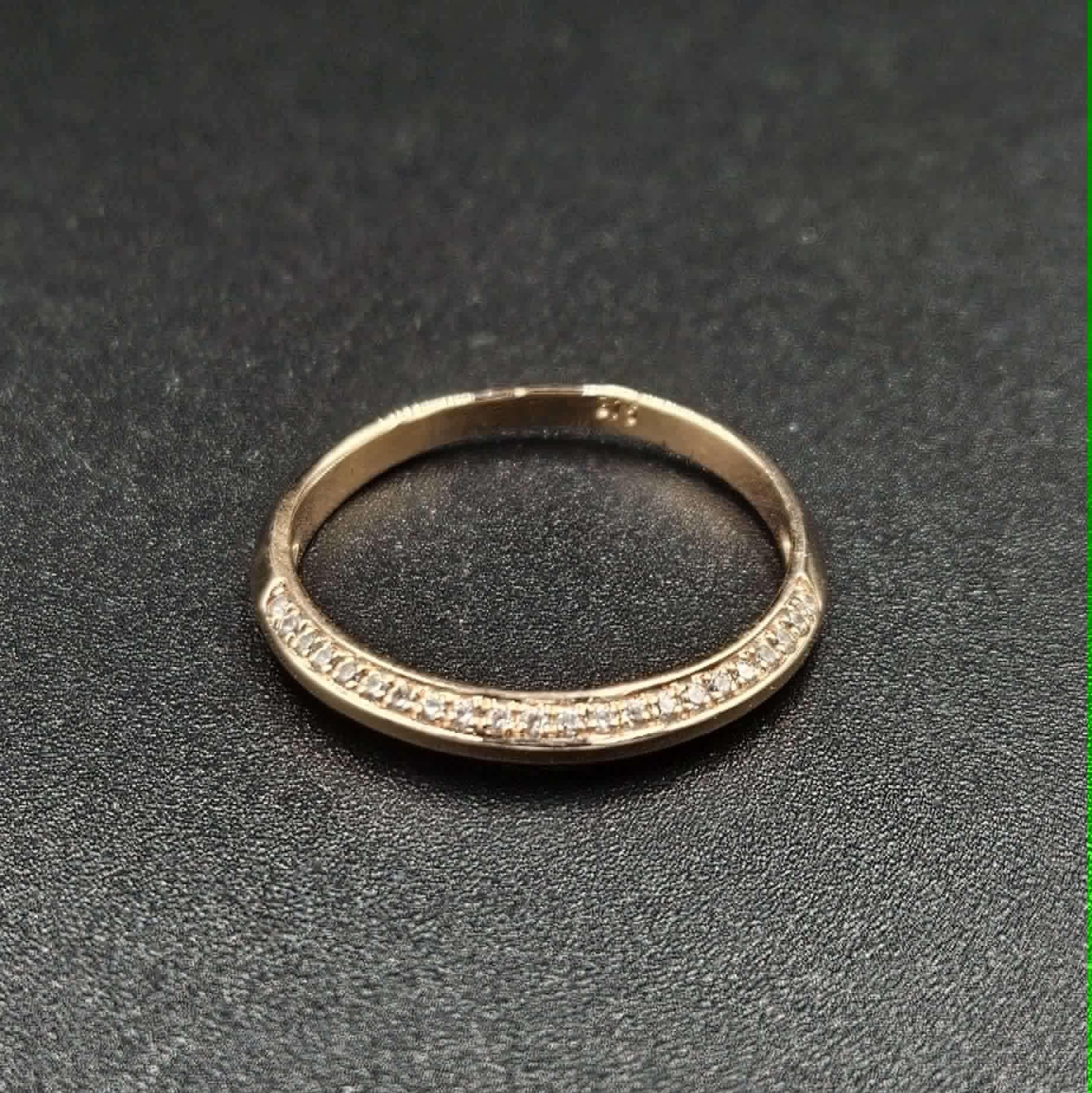 9ct Rose Gold Diamond Ring