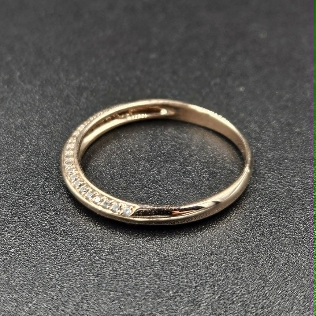 9ct Rose Gold Diamond Ring