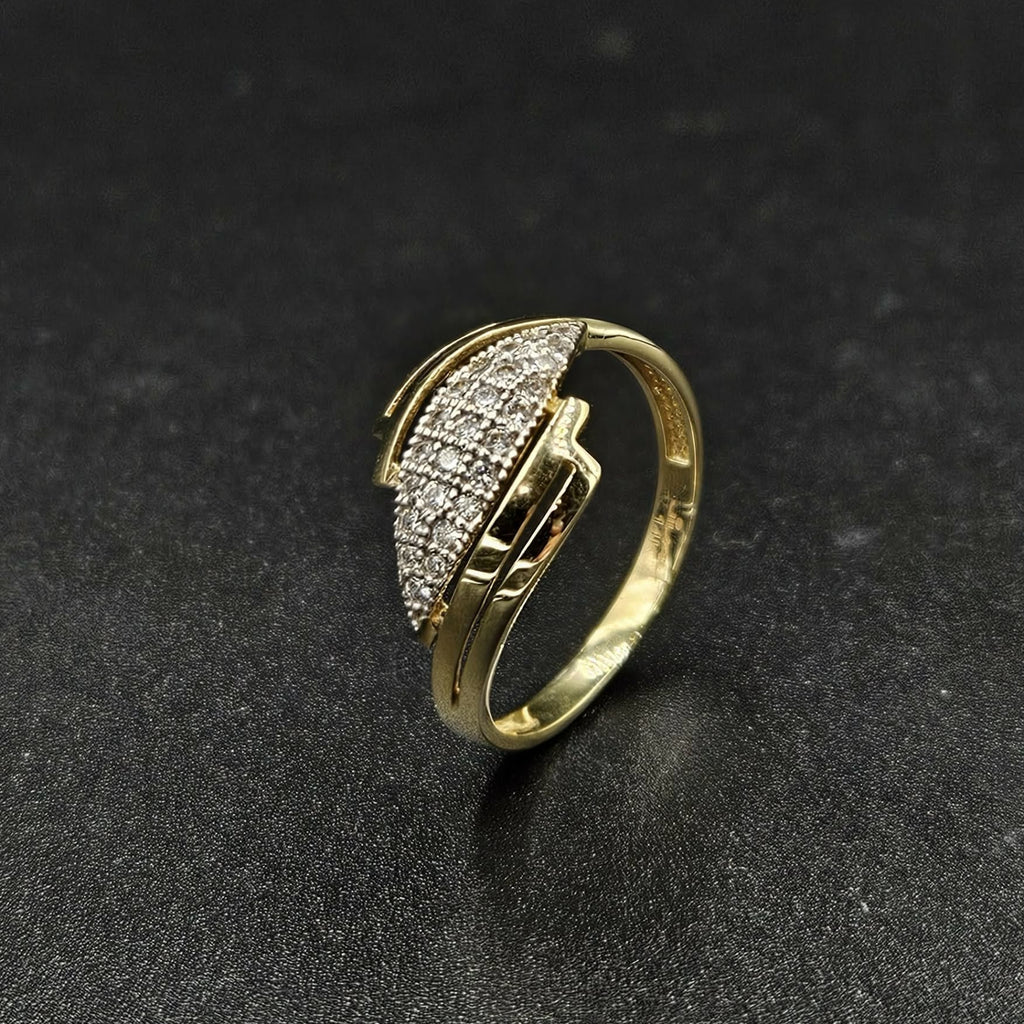 9ct Yellow Gold Diamond Eye Style Ring