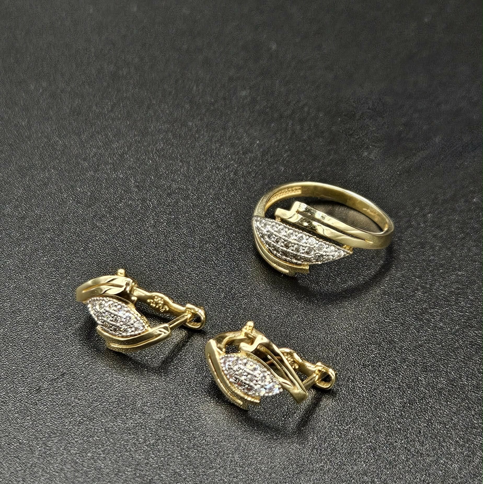 10ct Yellow Gold Diamond (Earrings only)