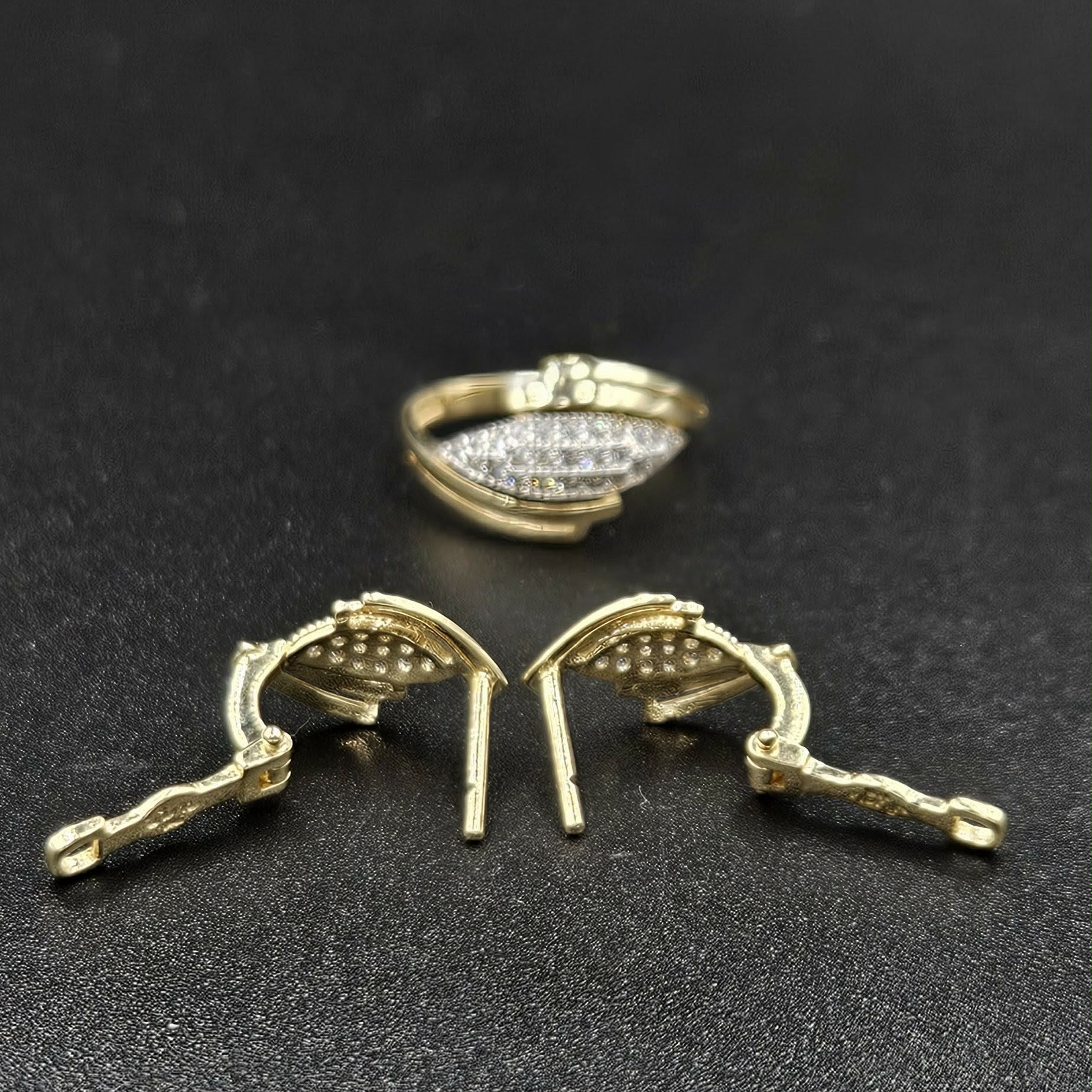 10ct Yellow Gold Diamond (Earrings only)