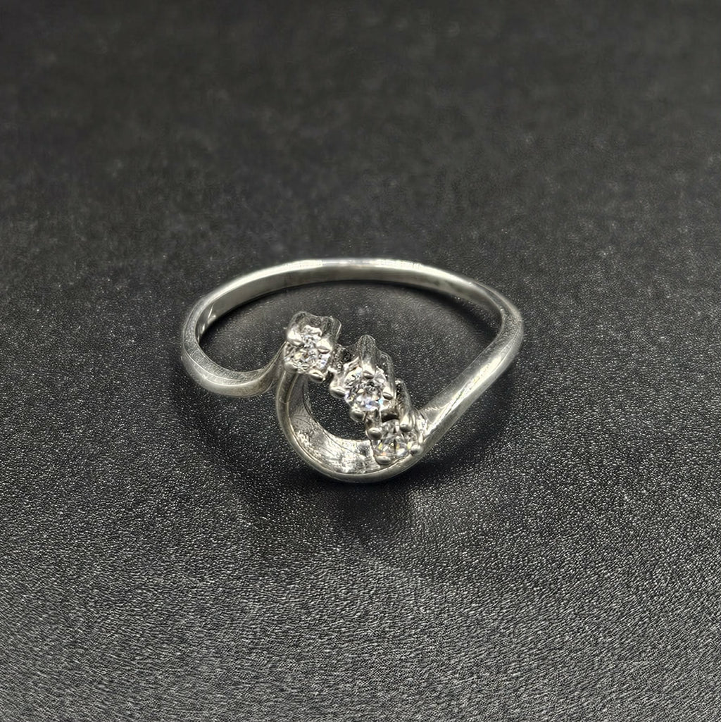 Silver Cubic Zirconia Ladies Ring