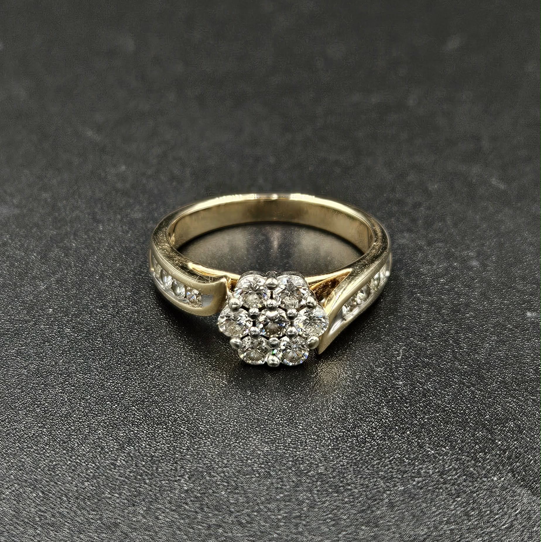 9ct Yellow Gold Diamond Floral Design Ring