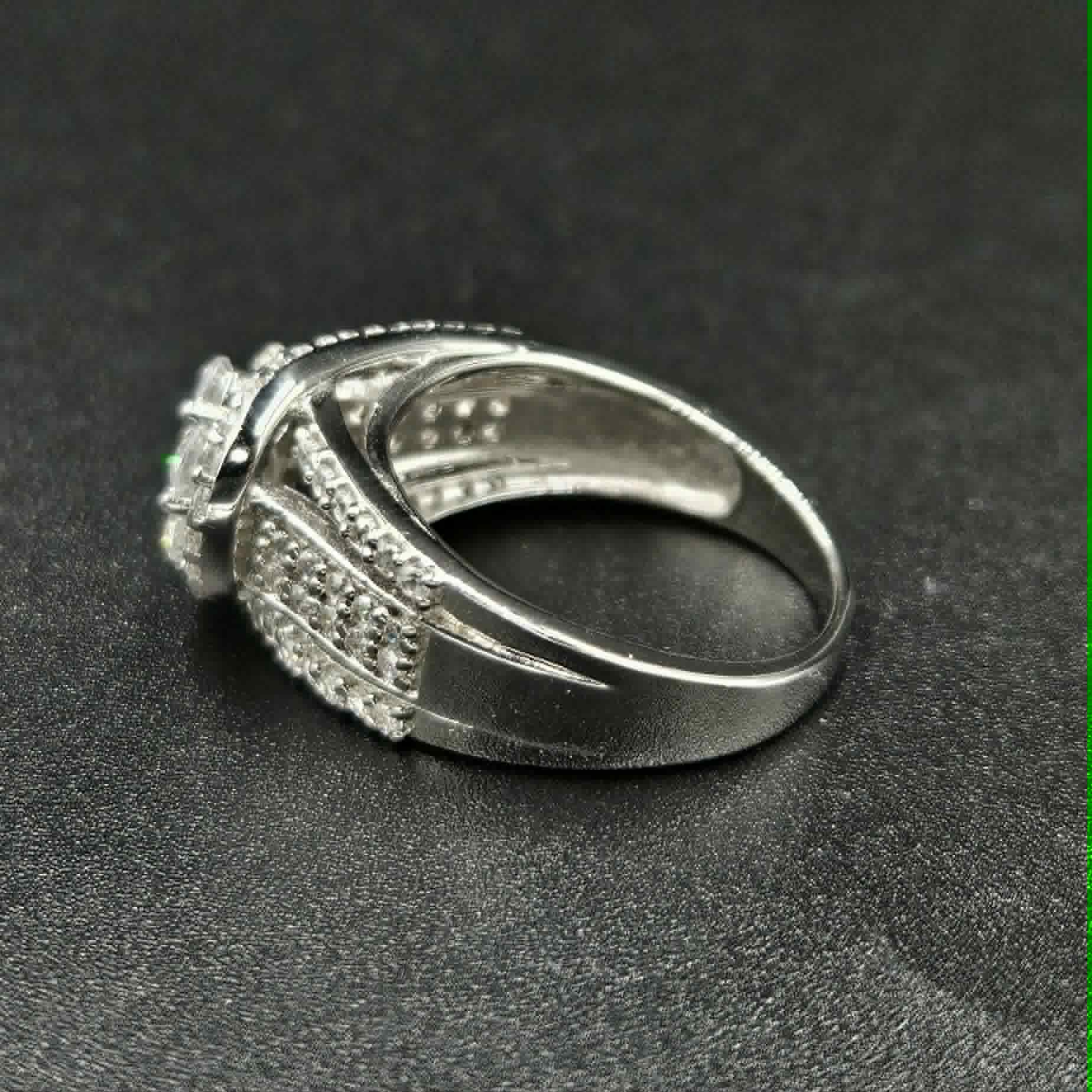 Brand new, Sterling Silver 925 Cubic Zirconia Flower Inspired Ring