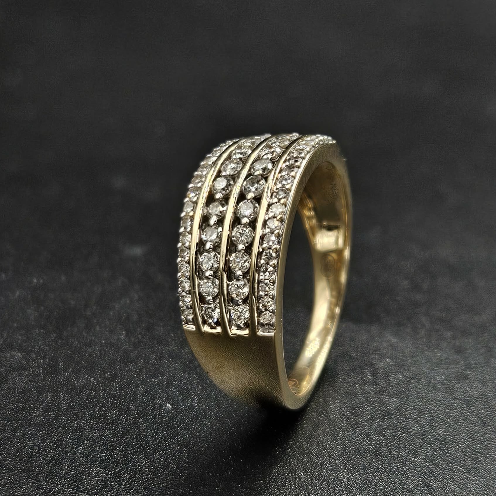 9ct Yellow Gold Diamond Ring