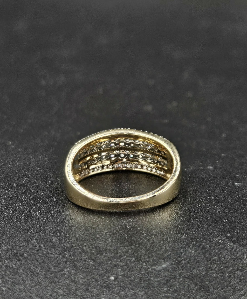 9ct Yellow Gold Diamond Ring