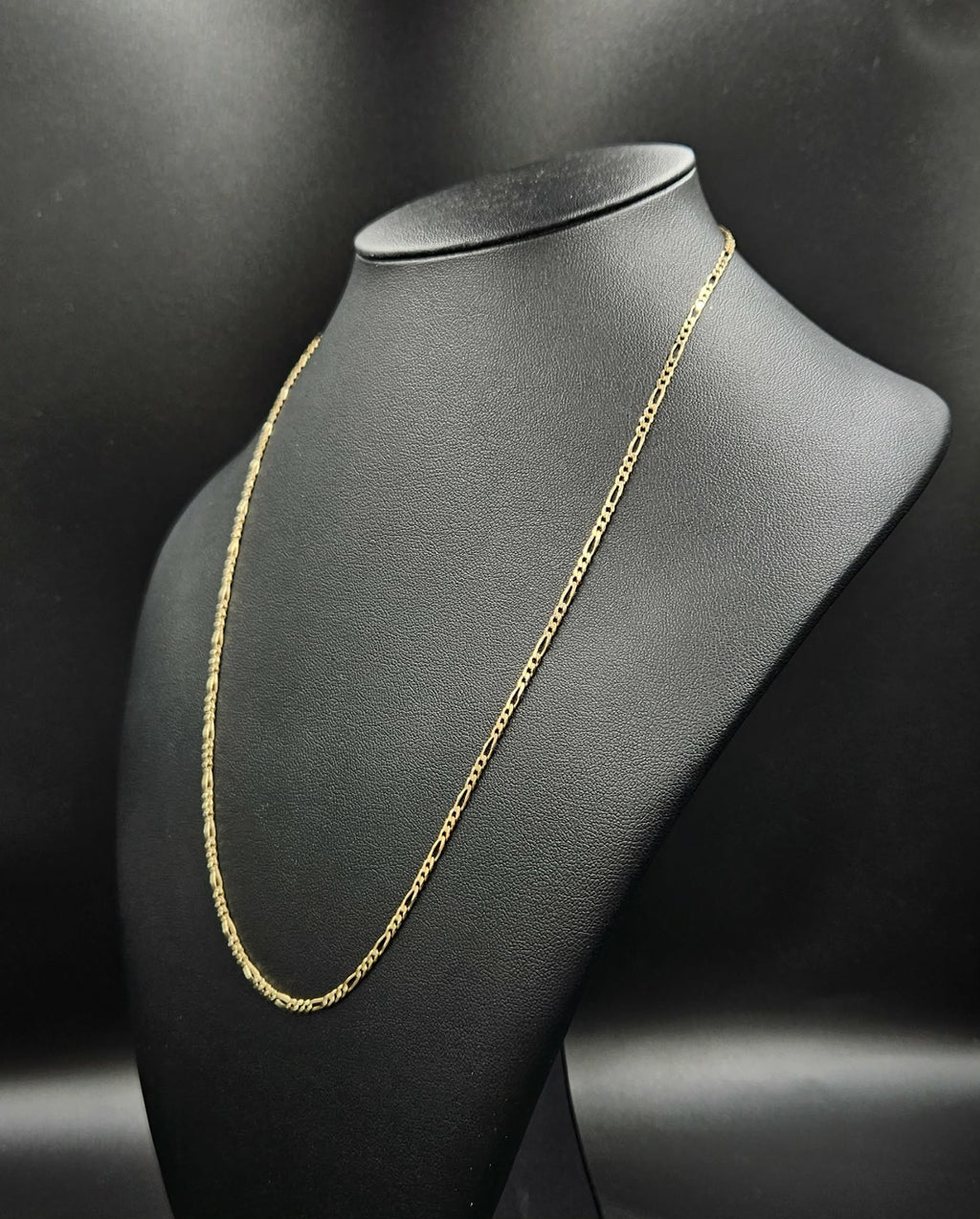 9ct Yellow Gold Figaro Style Chain 50cm Long