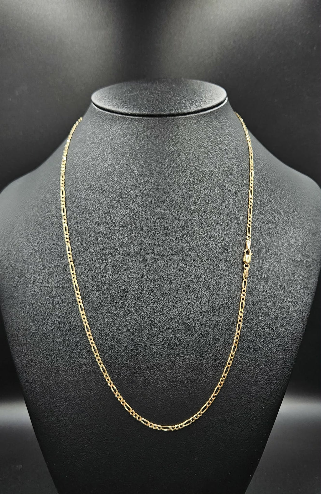 9ct Yellow Gold Figaro Style Chain 50cm Long