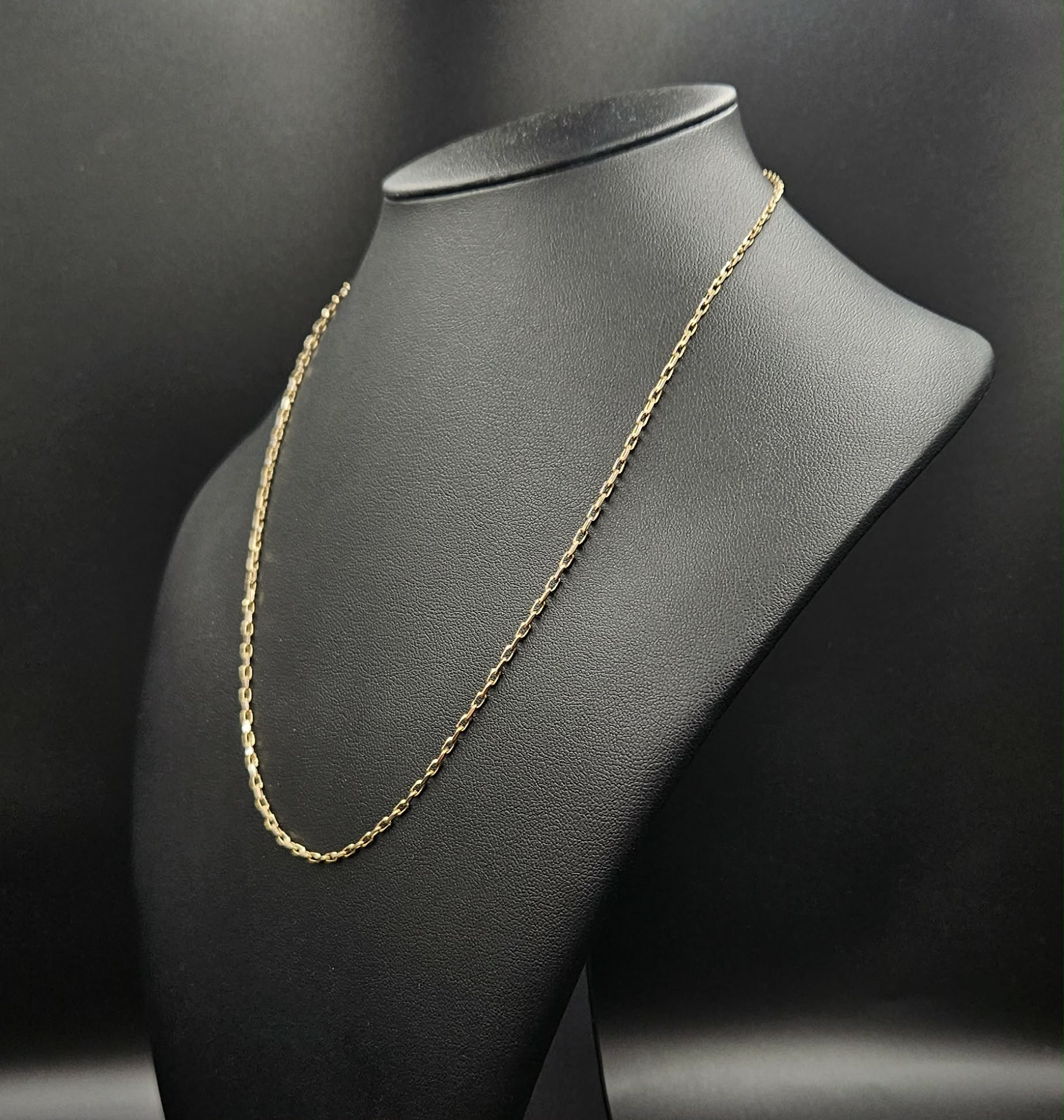 9ct Yellow Gold Paperclip Style Chain
