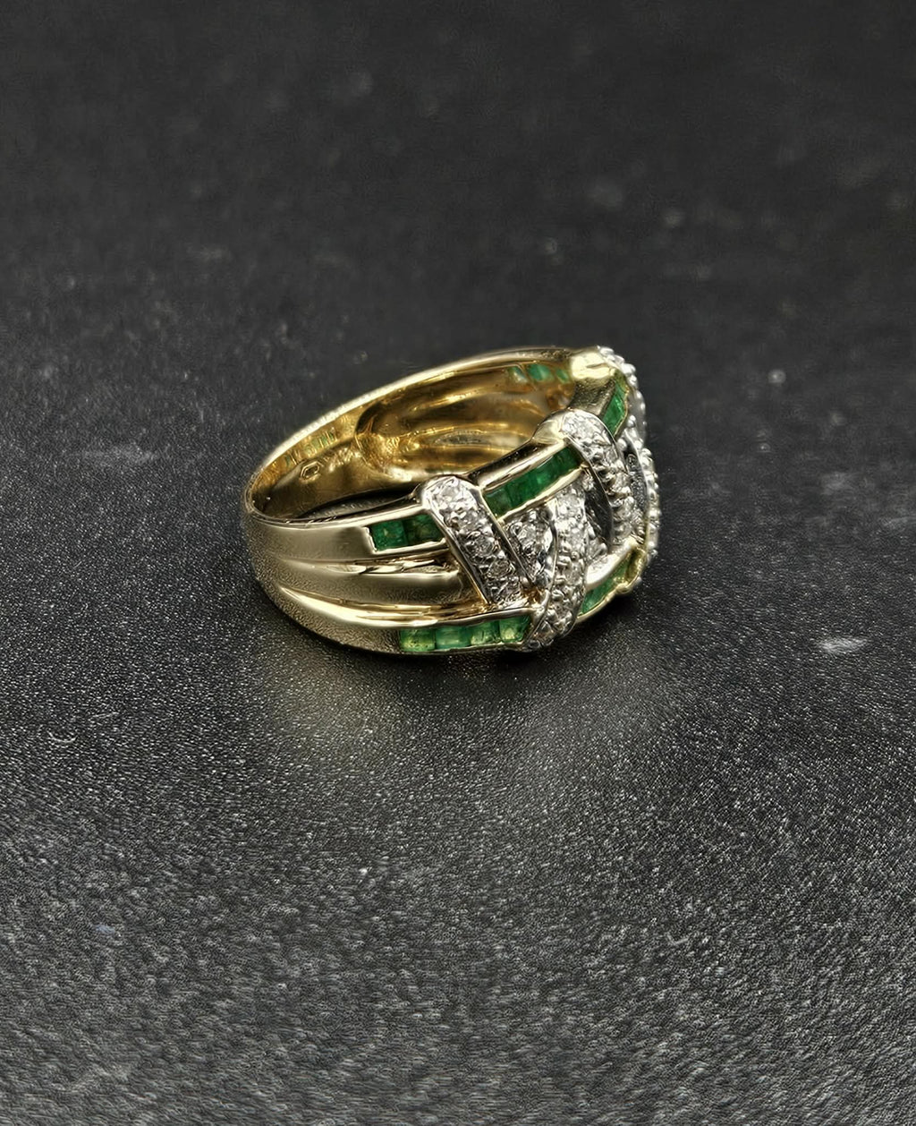 14ct Yellow Gold Emerald & Diamond Ring