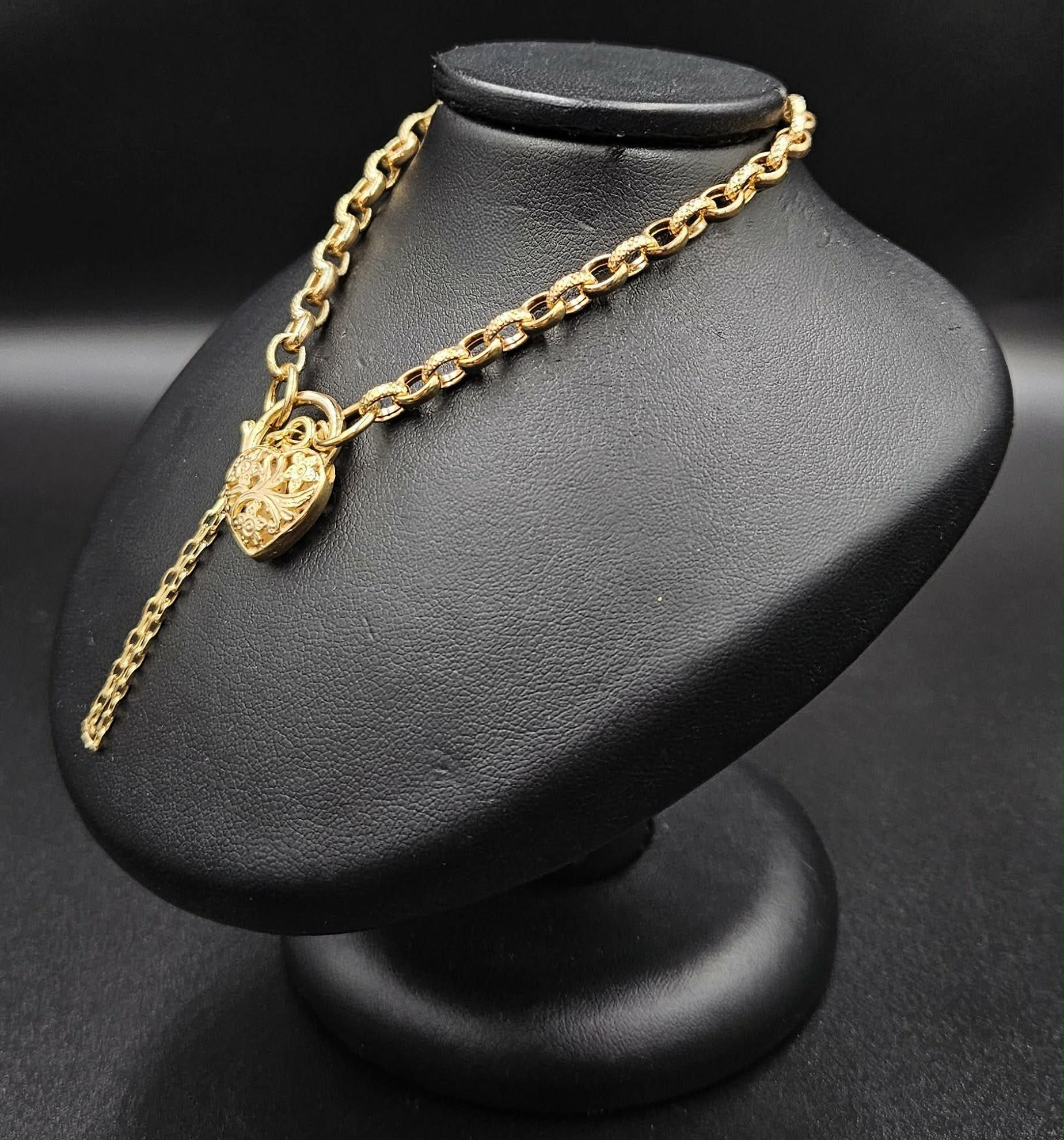9ct Yellow Gold Belcher Heart Padlock Bracelet