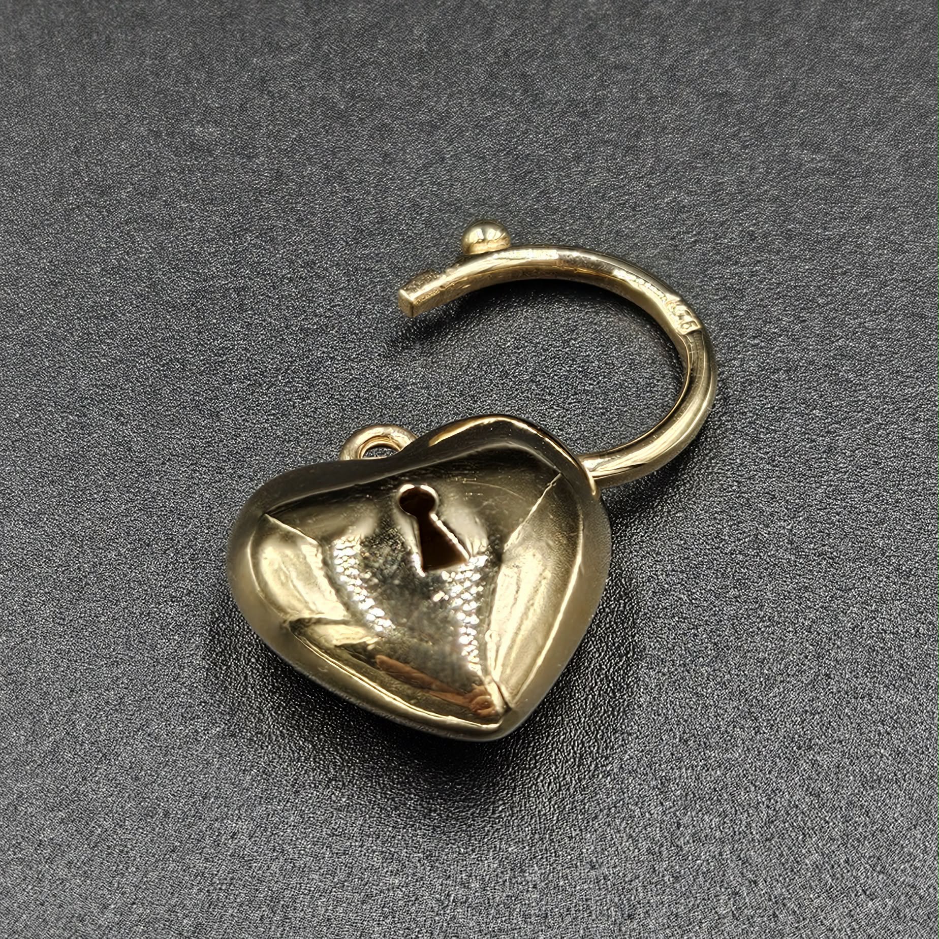 9ct Yellow Gold Heart Pendant