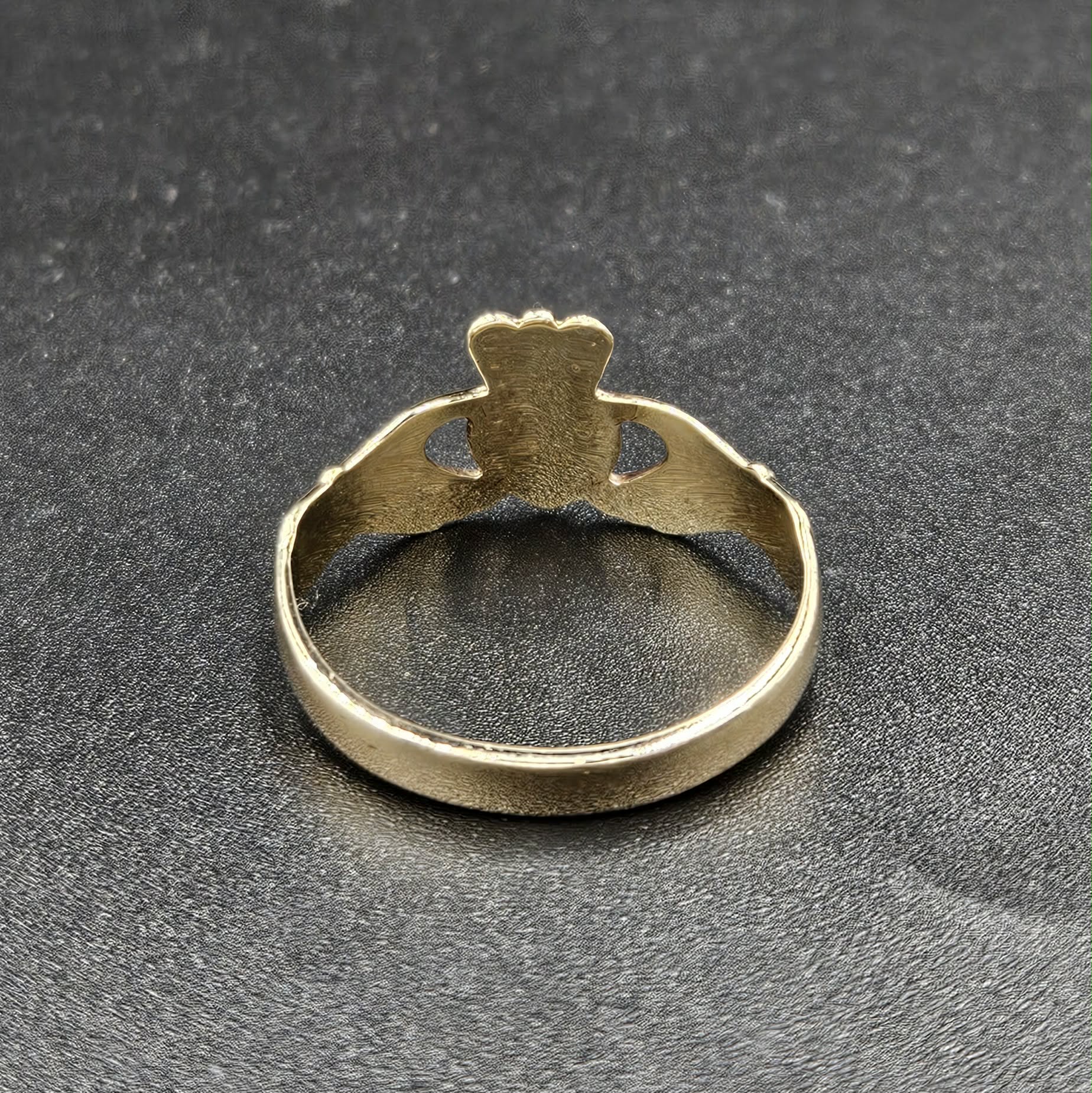 9ct Yellow gold Heart, Crown & Hands Ring