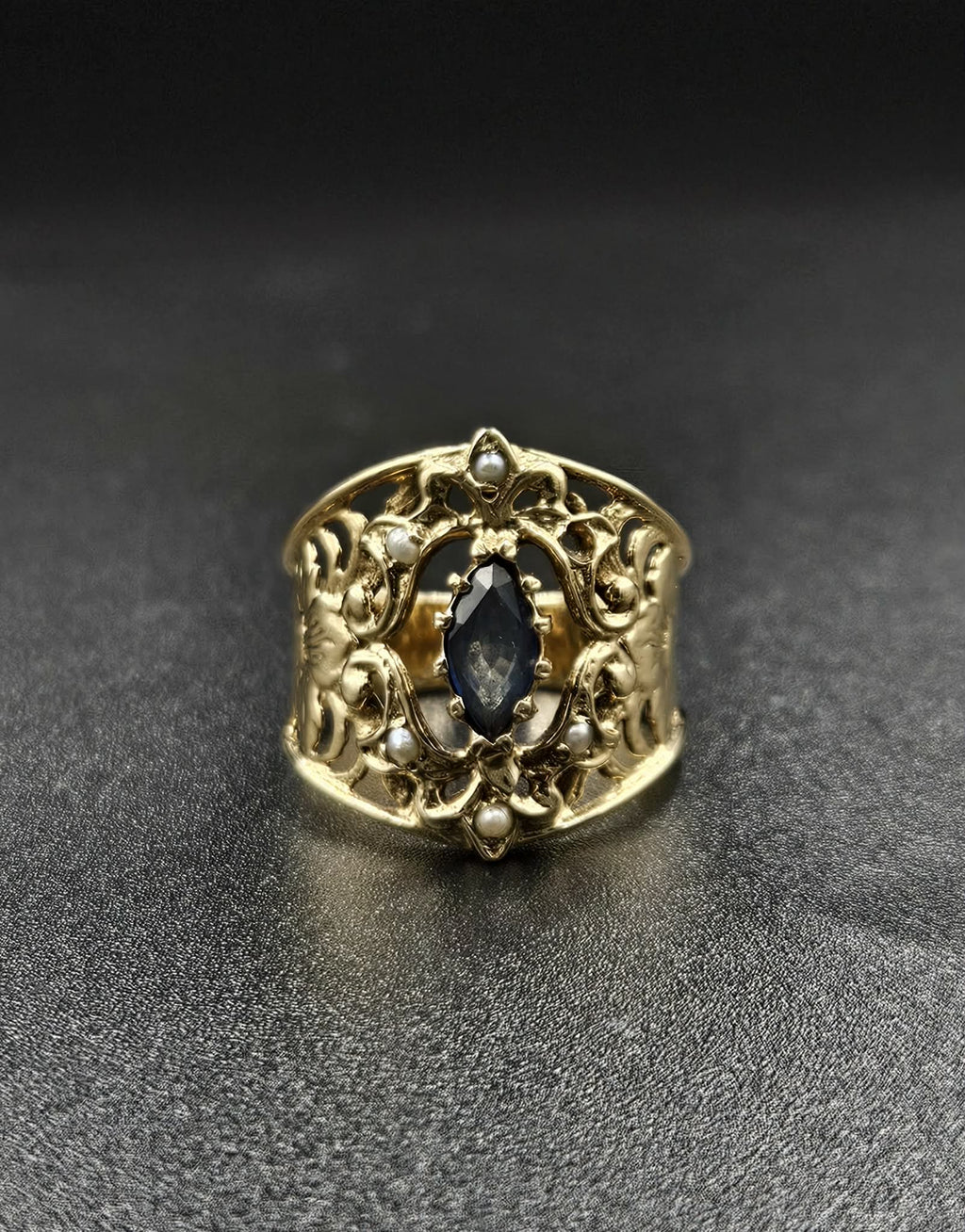 9ct Yellow Gold Blue Sapphire Ring