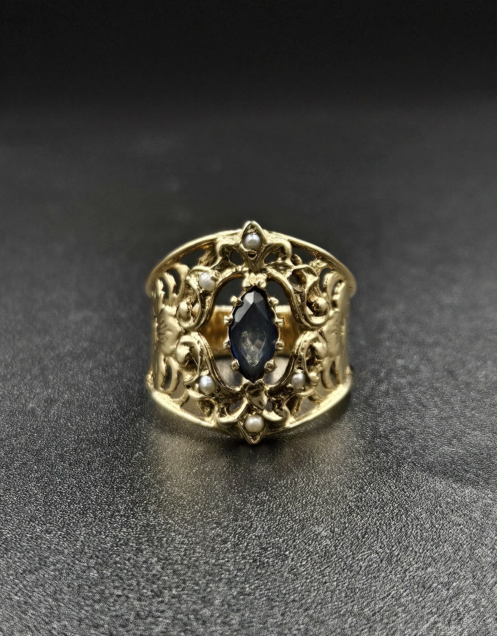 9ct Yellow Gold Blue Sapphire Ring