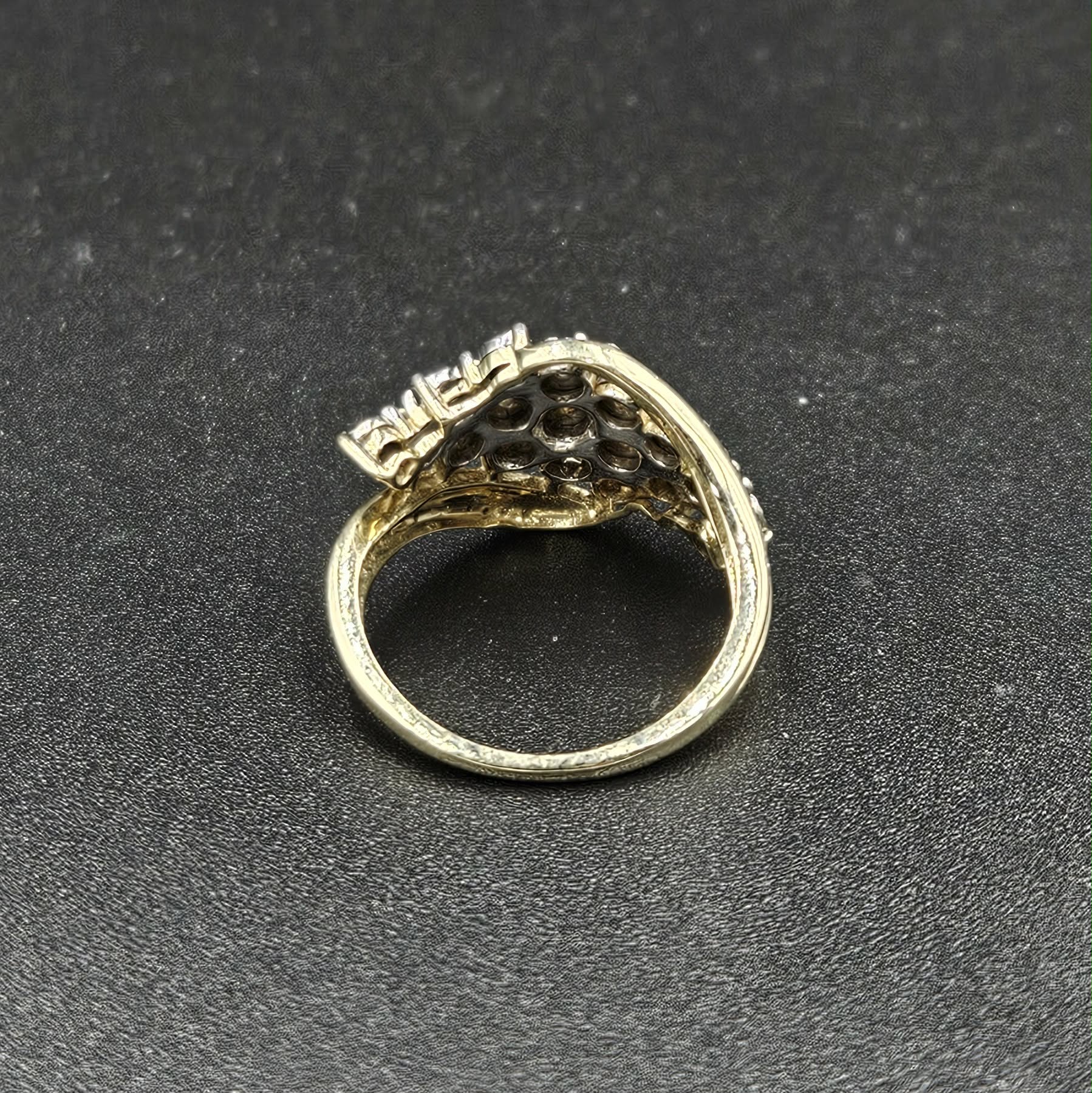 9ct Yellow Gold Diamond Cluster Ring