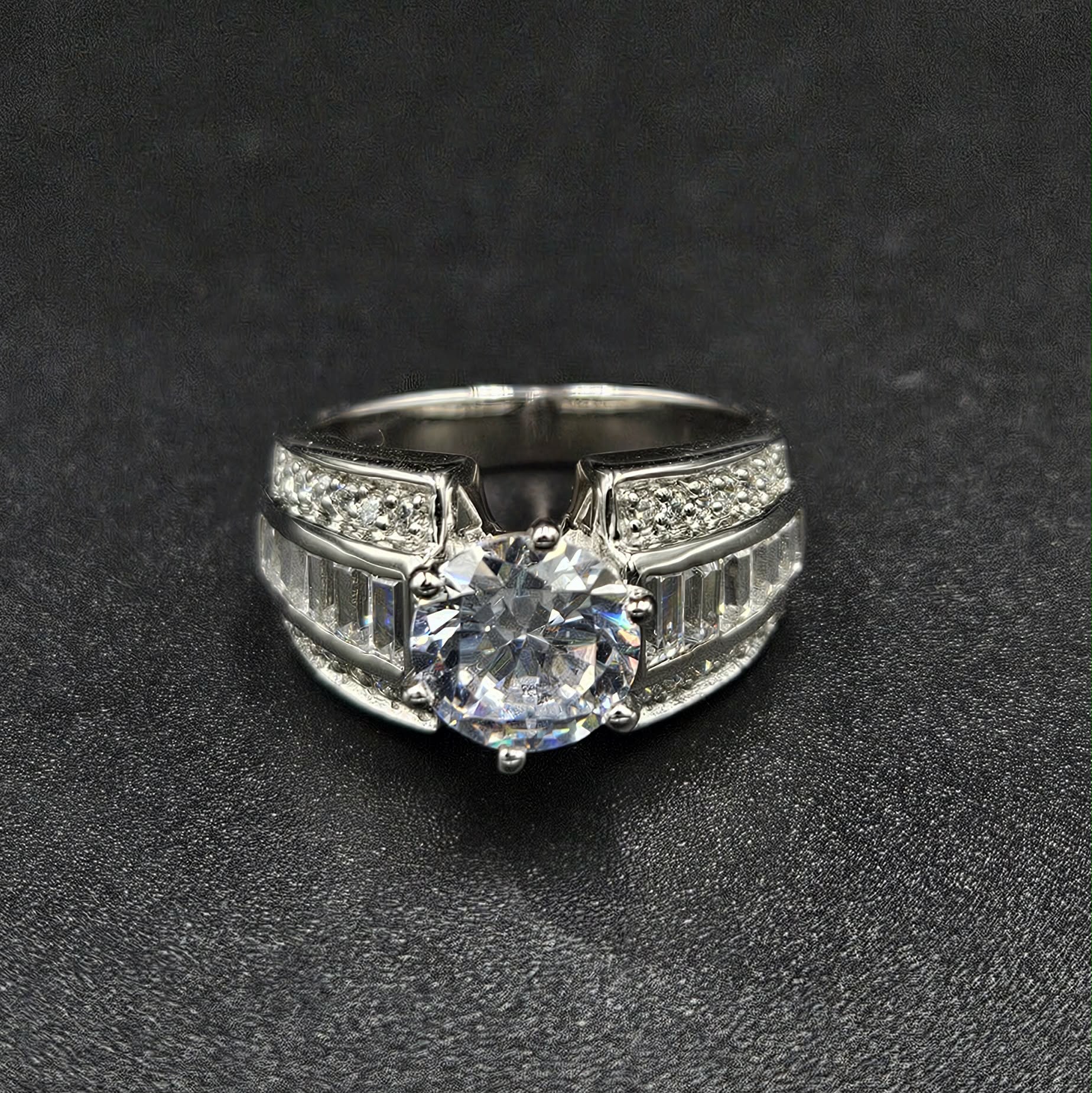 Brand New 925 Silver Cubic Zirconia Size N Ring