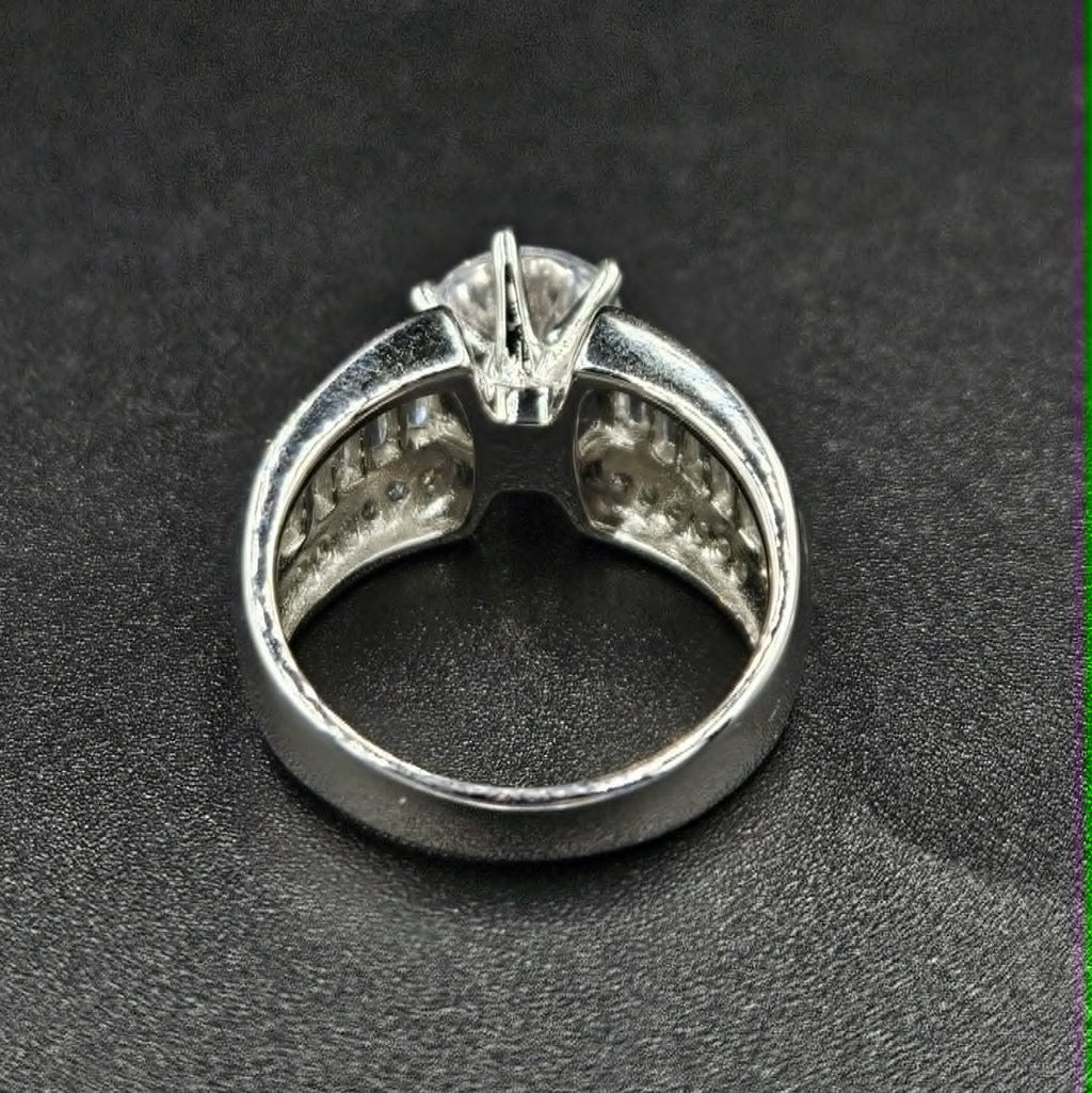Brand New 925 Silver Cubic Zirconia Size N Ring