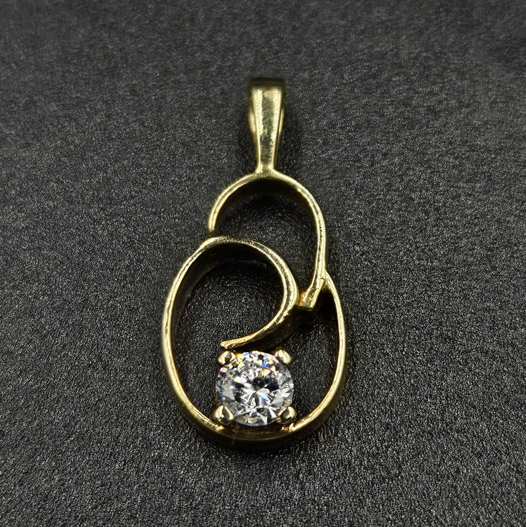 9ct Yellow Gold Cubic Zirconia Pendant