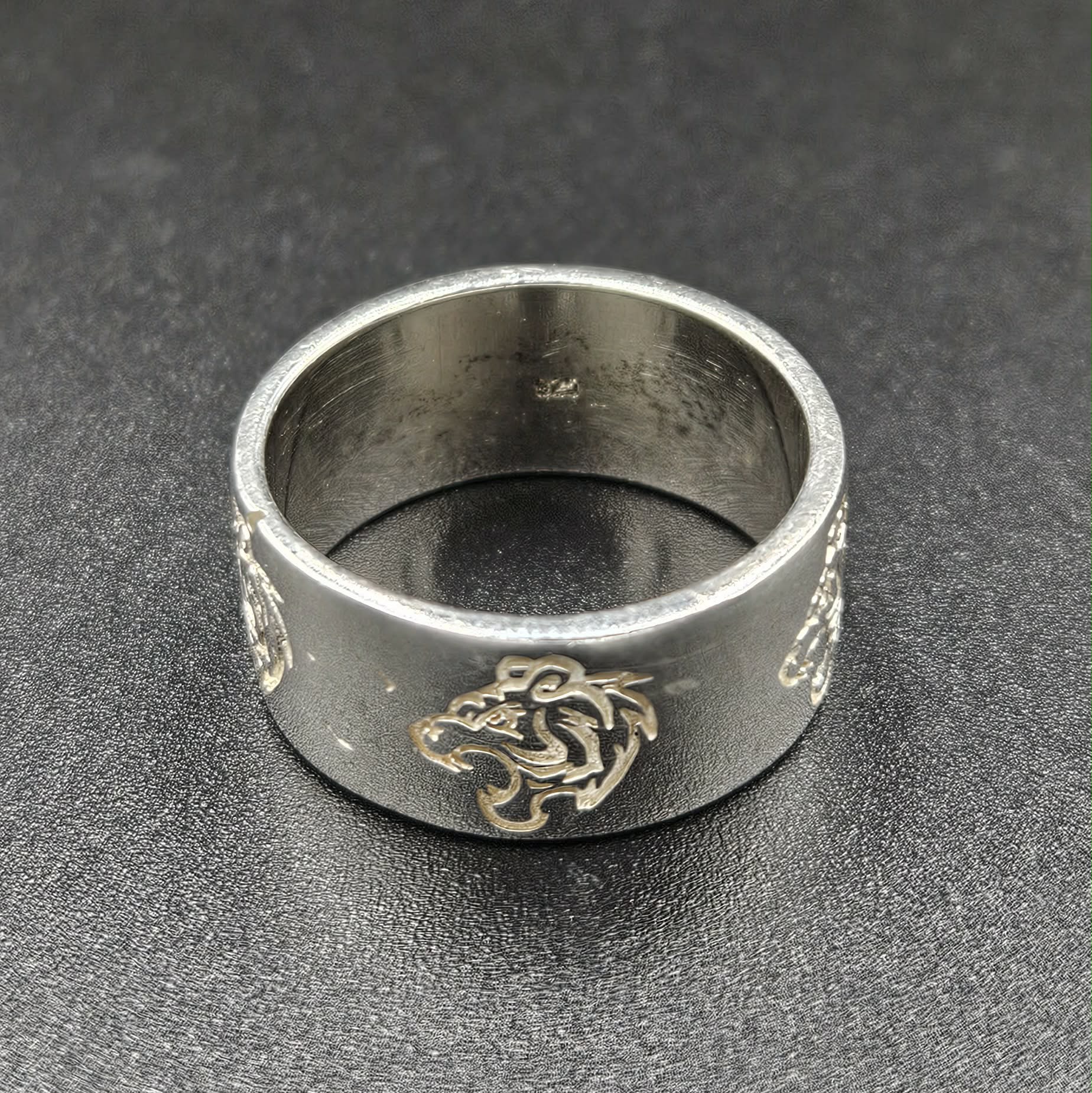 Silver Lion Ring Band