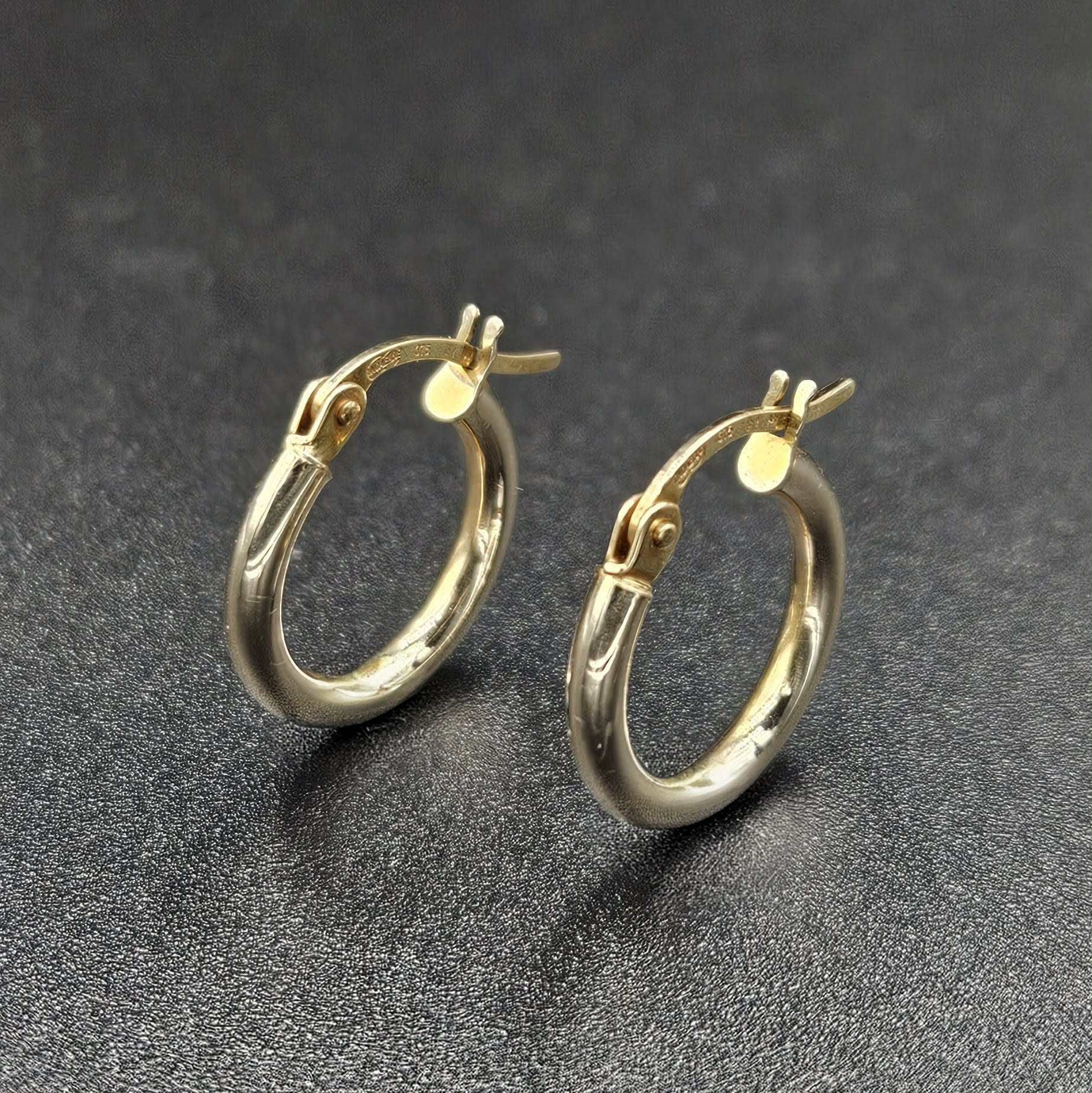 9ct Yellow Gold Tube Huggie Earrings