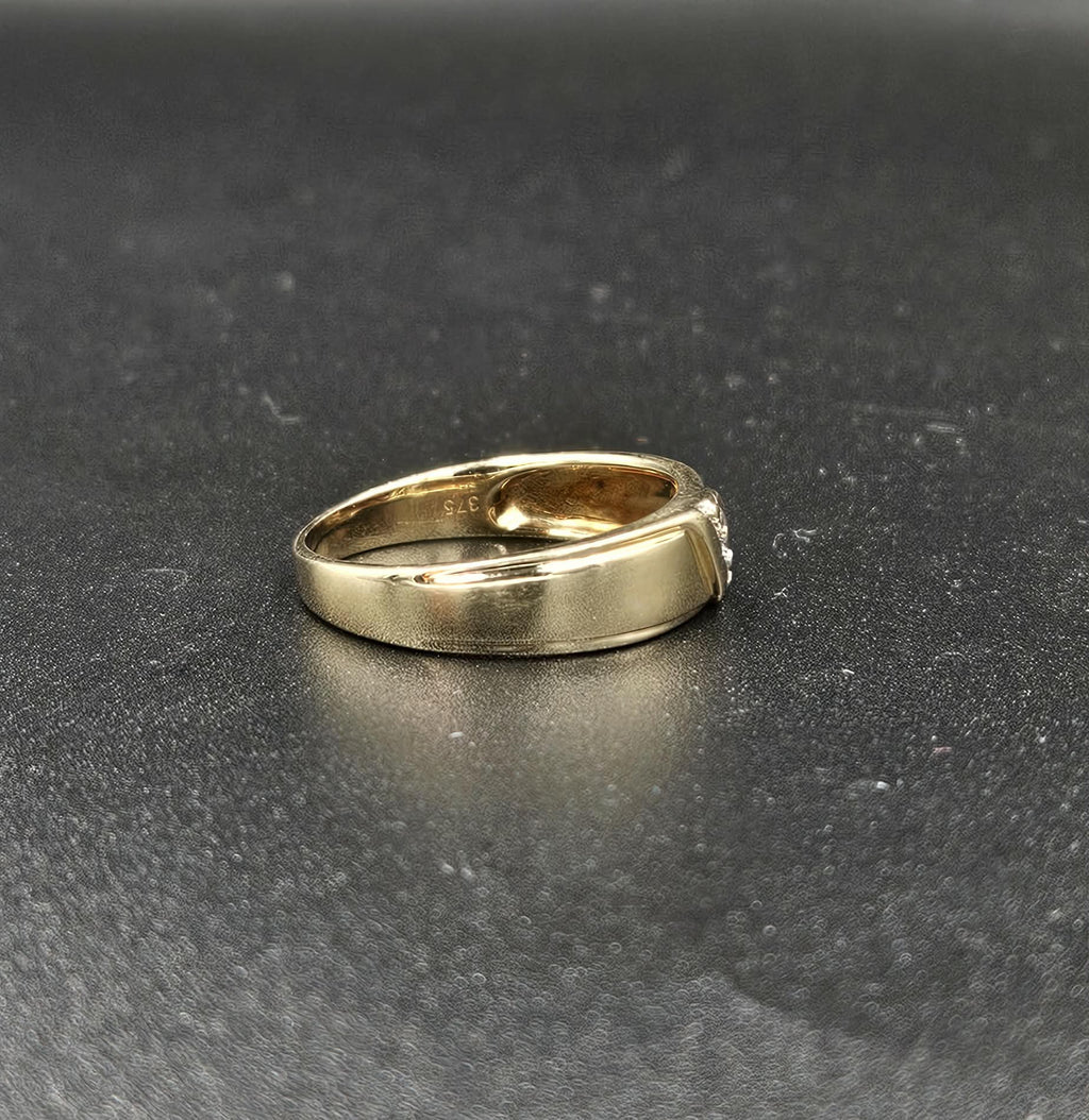 9ct Yellow Gold Diamond Ring