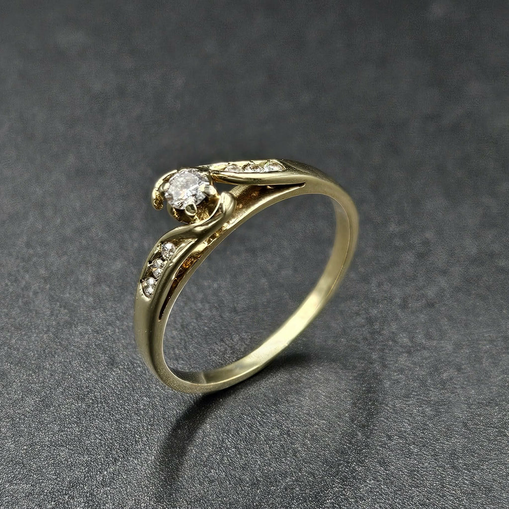9ct Yellow Gold Diamond Ring