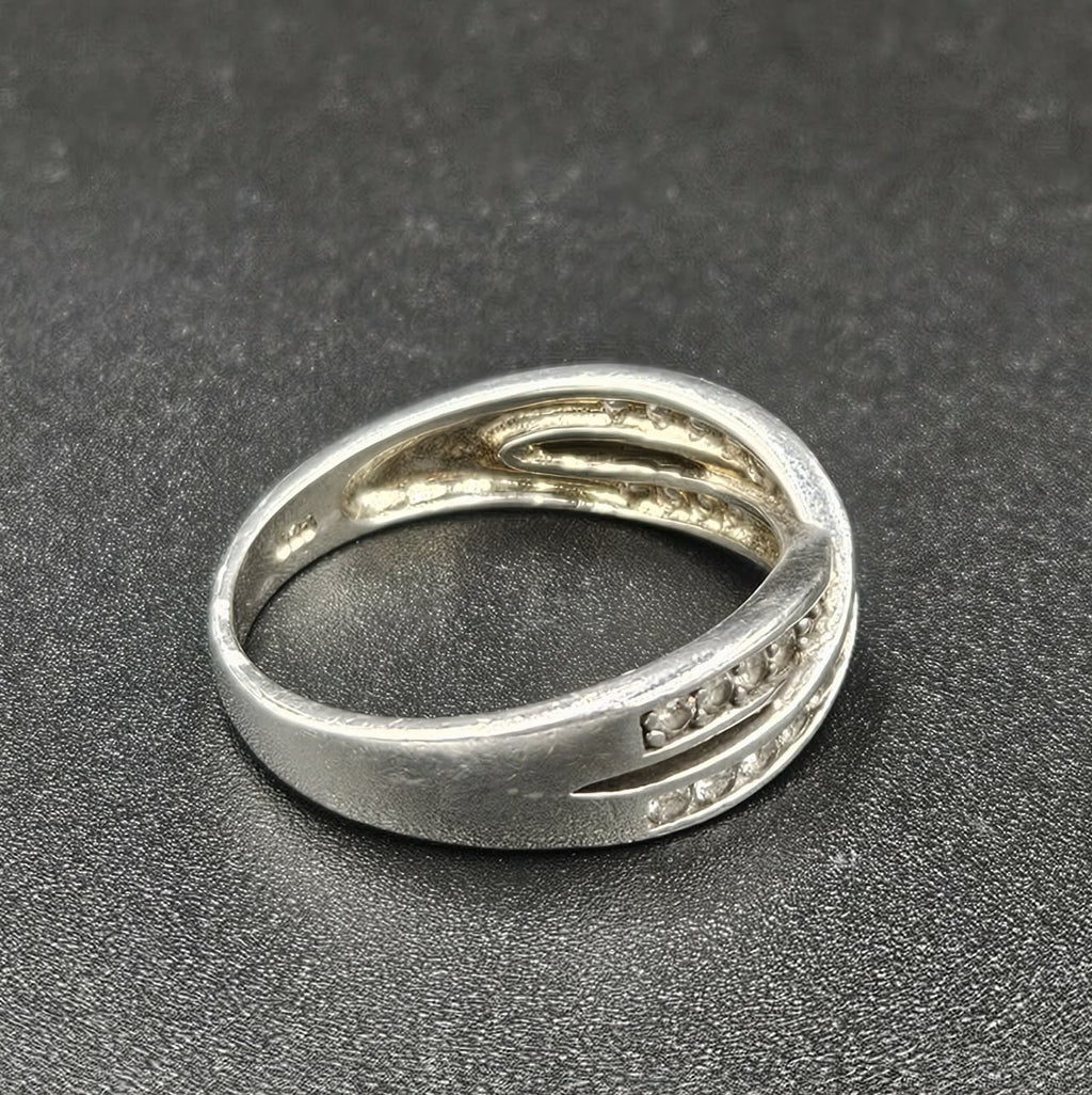 Silver Overlapping Cubic Zirconia Ring