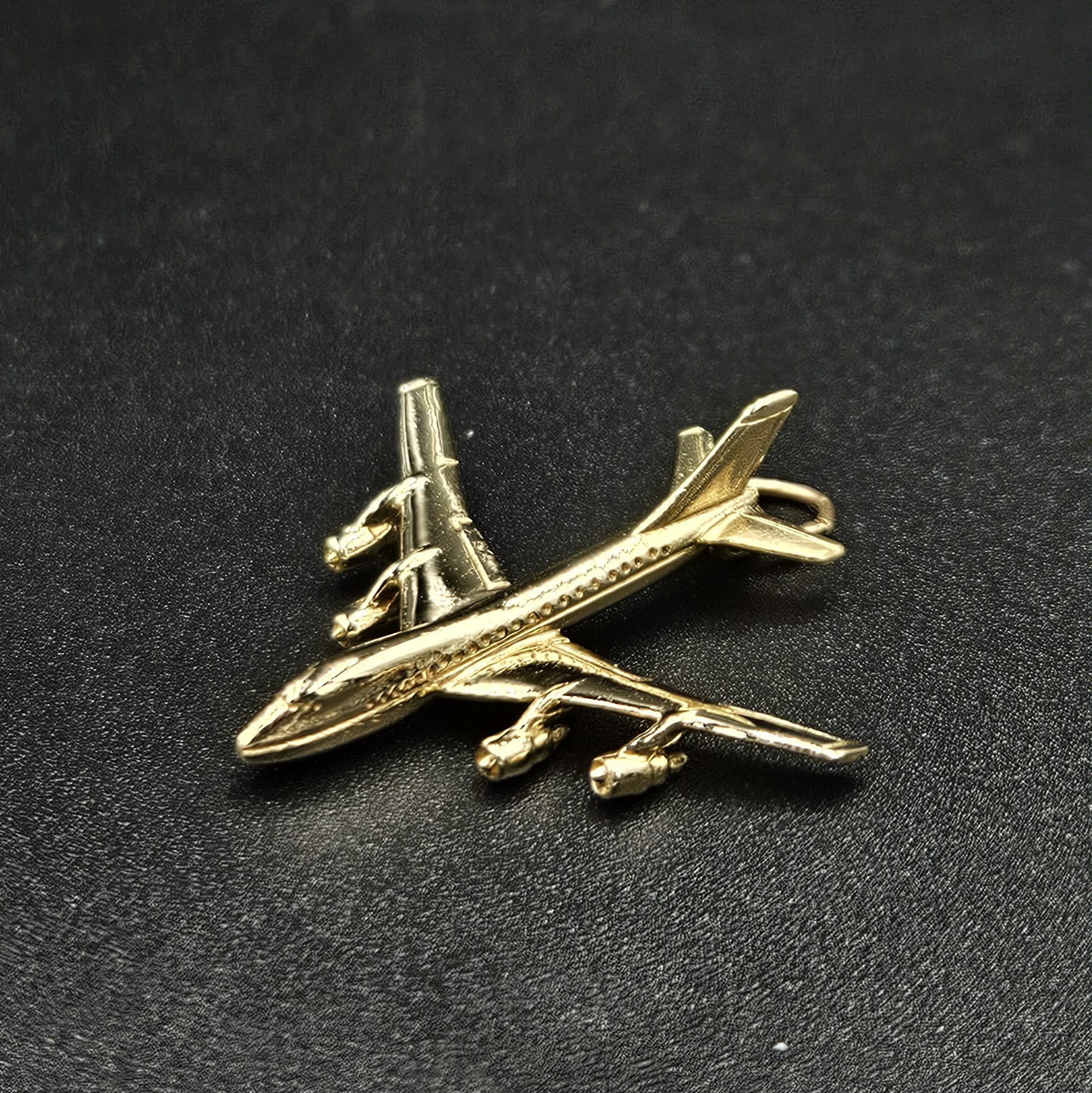 9ct Yellow Gold Plane Pendant
