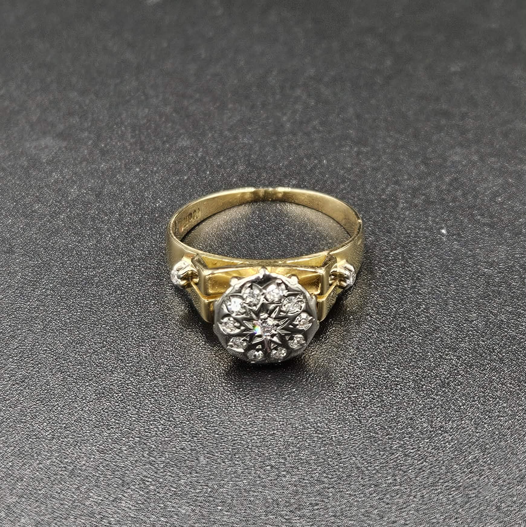 18ct Yellow & White Gold Diamond Ring