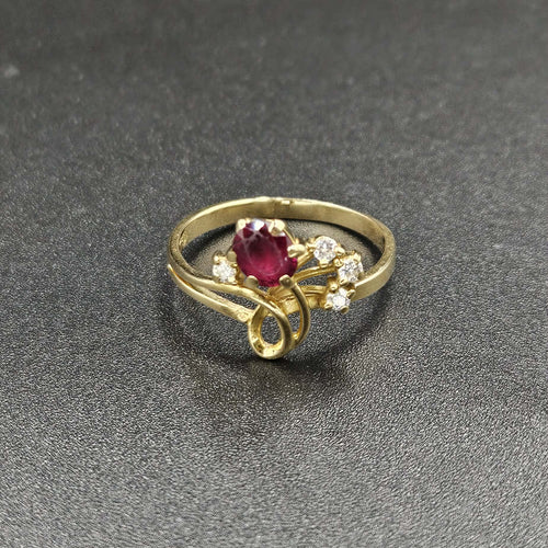 18ct Yellow Gold Red Ruby & Diamond Ring