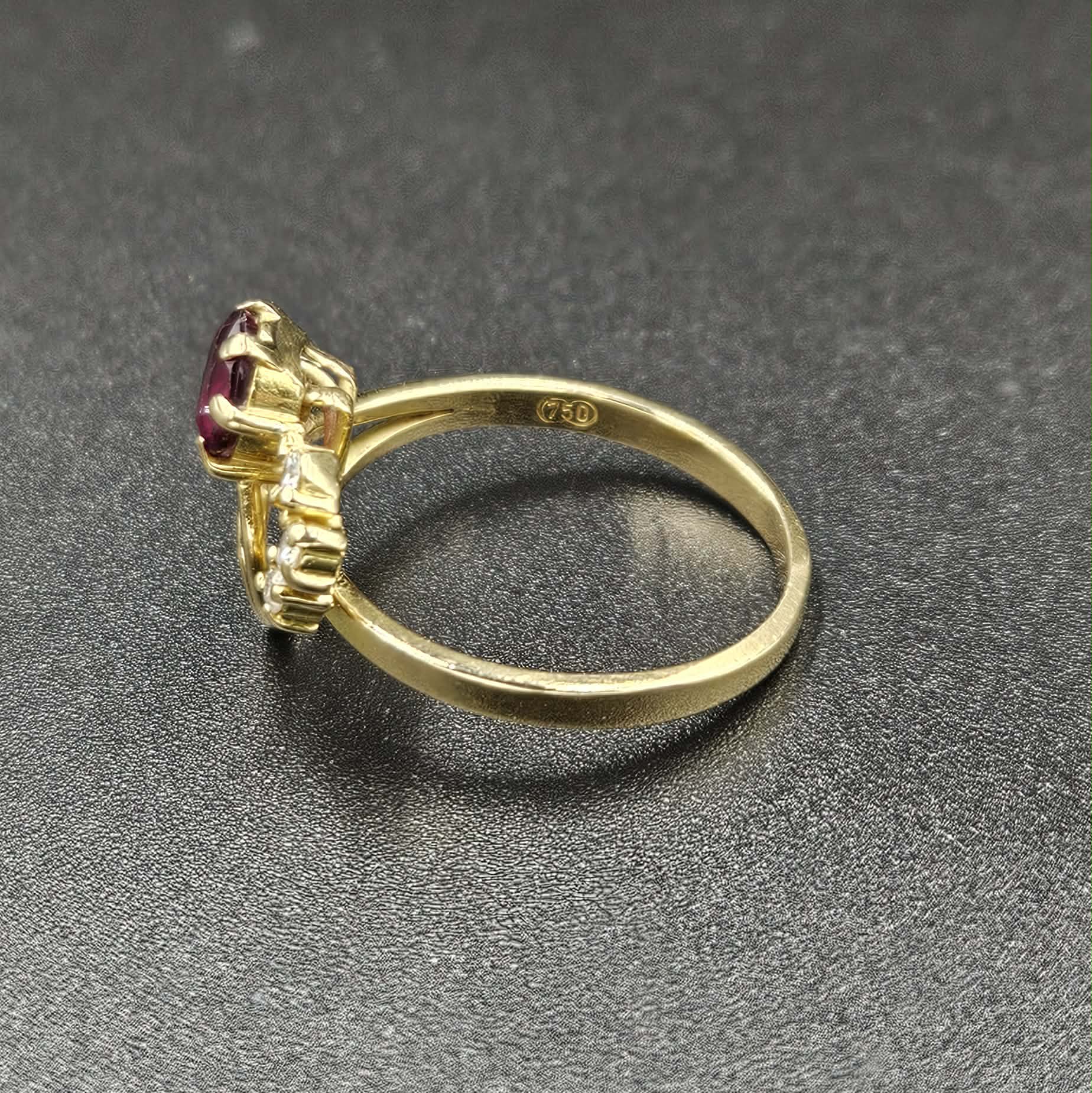 18ct Yellow Gold Red Ruby & Diamond Ring
