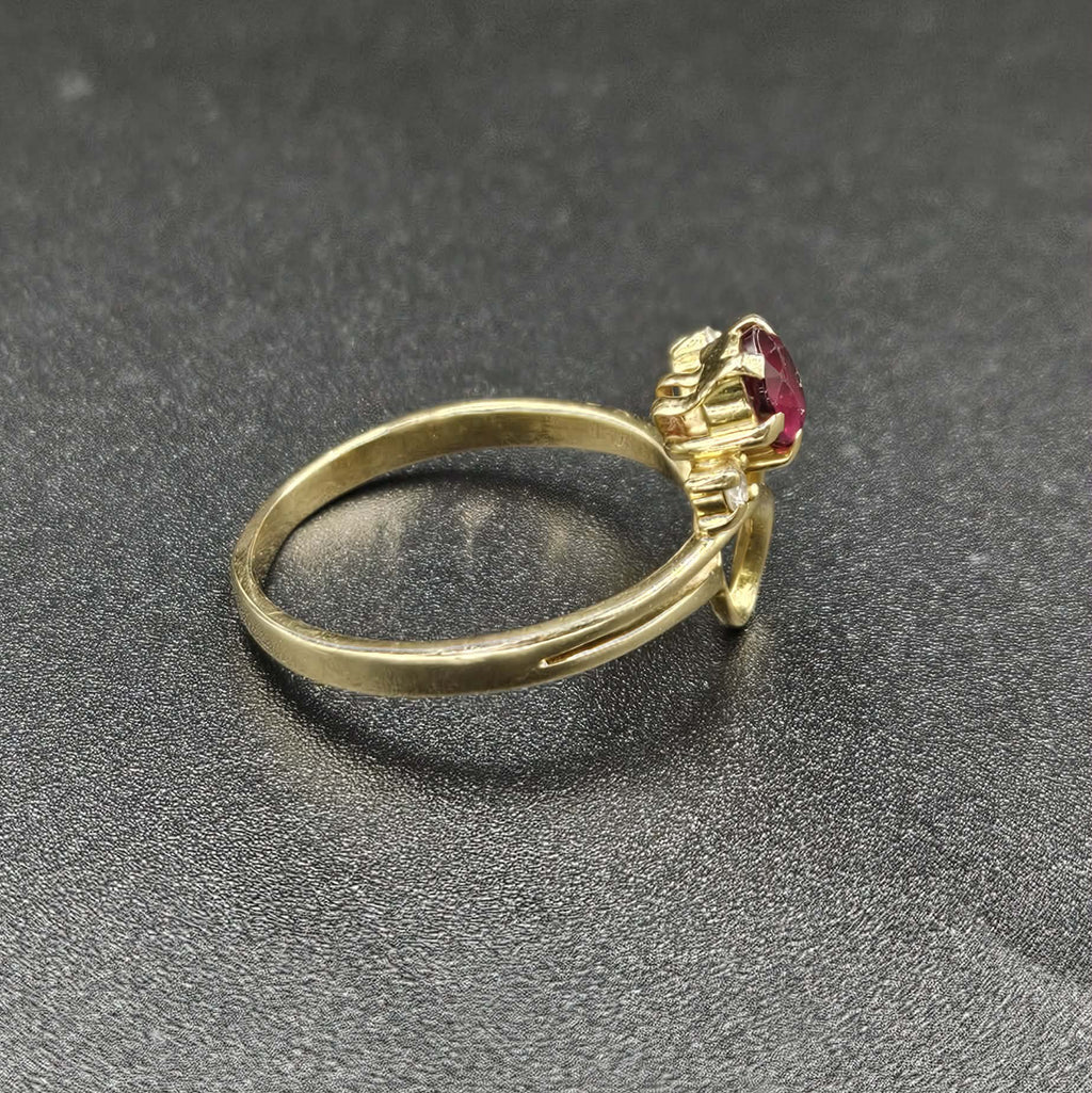 18ct Yellow Gold Red Ruby & Diamond Ring