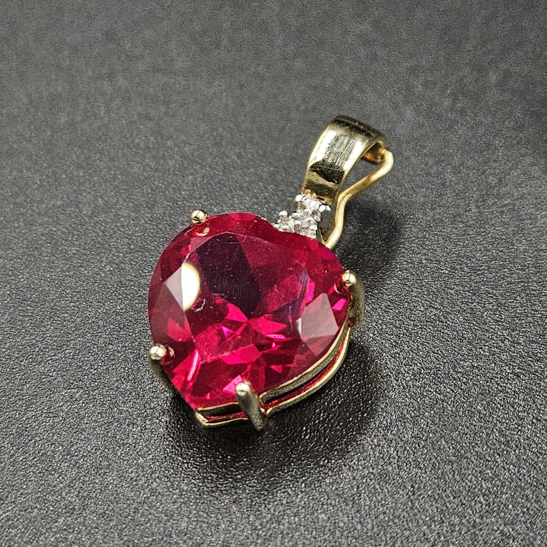 9ct Yellow Gold red Ruby & Diamond Pendant