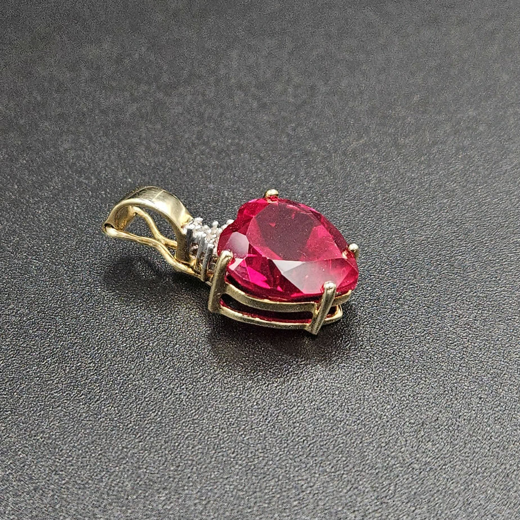 9ct Yellow Gold red Ruby & Diamond Pendant