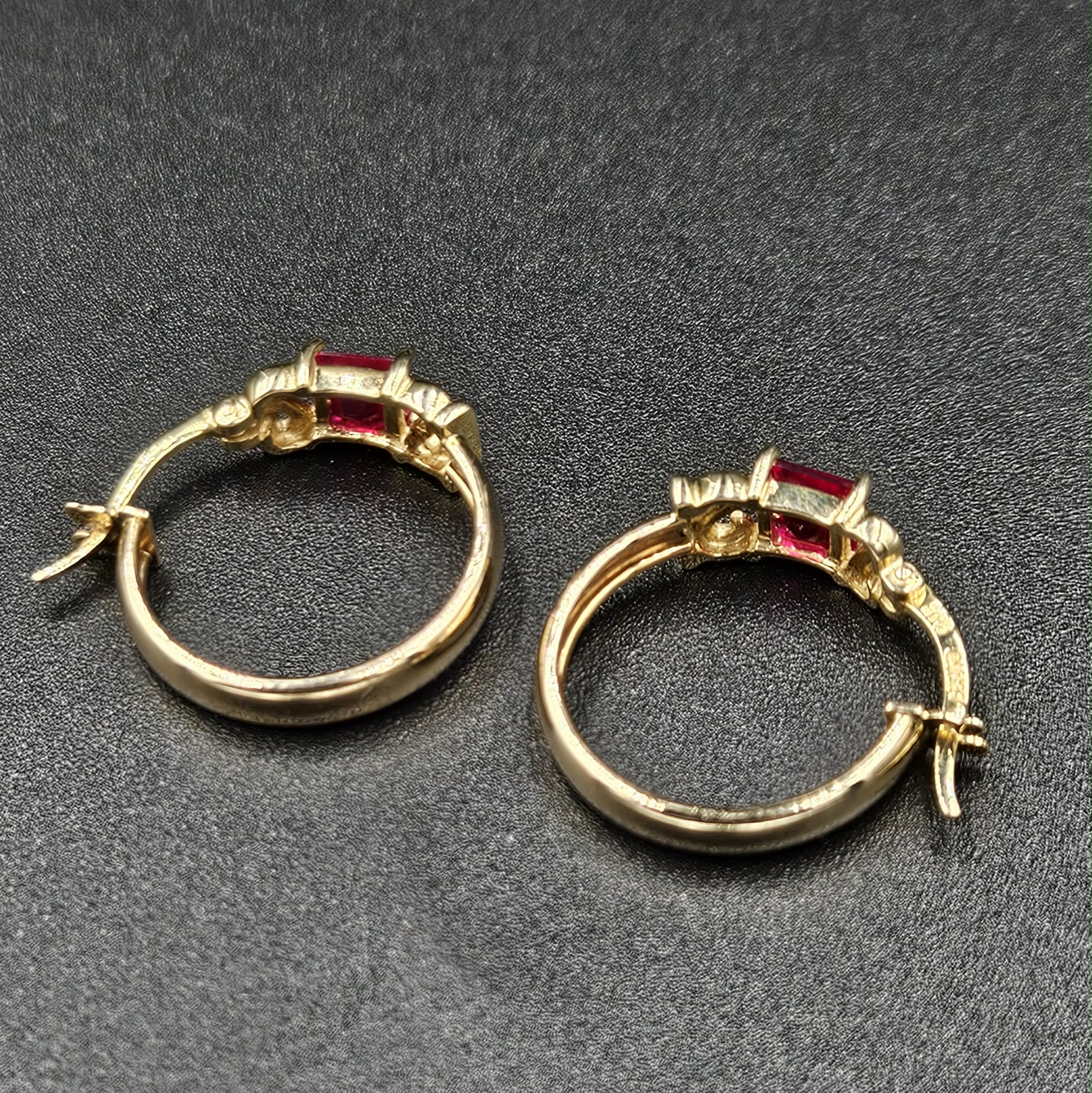 9ct Yellow Gold Ruby Earrings