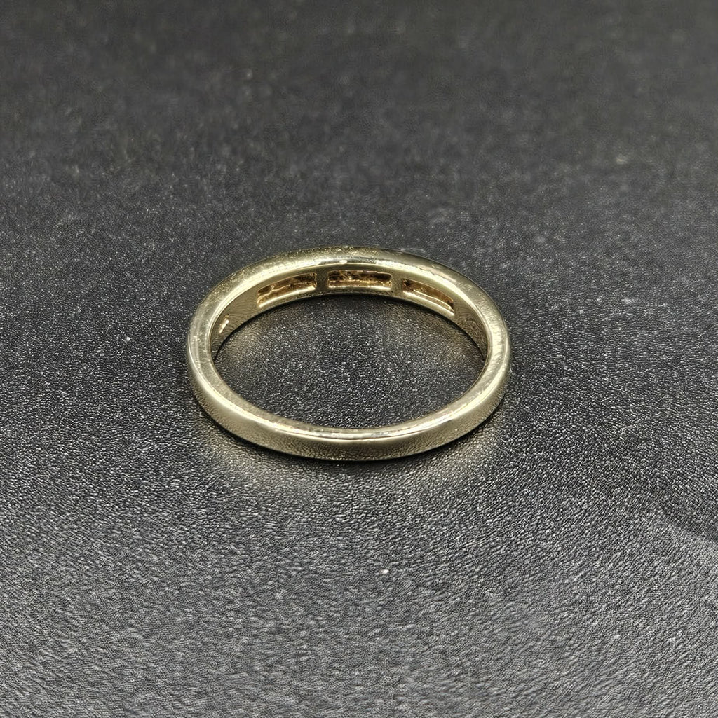 9ct Diamond Band Style Ring