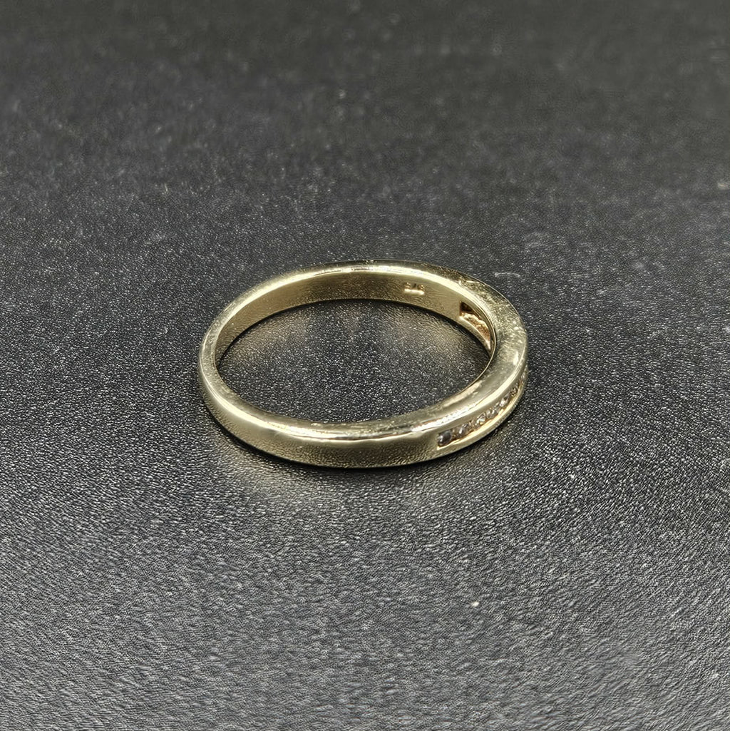9ct Diamond Band Style Ring