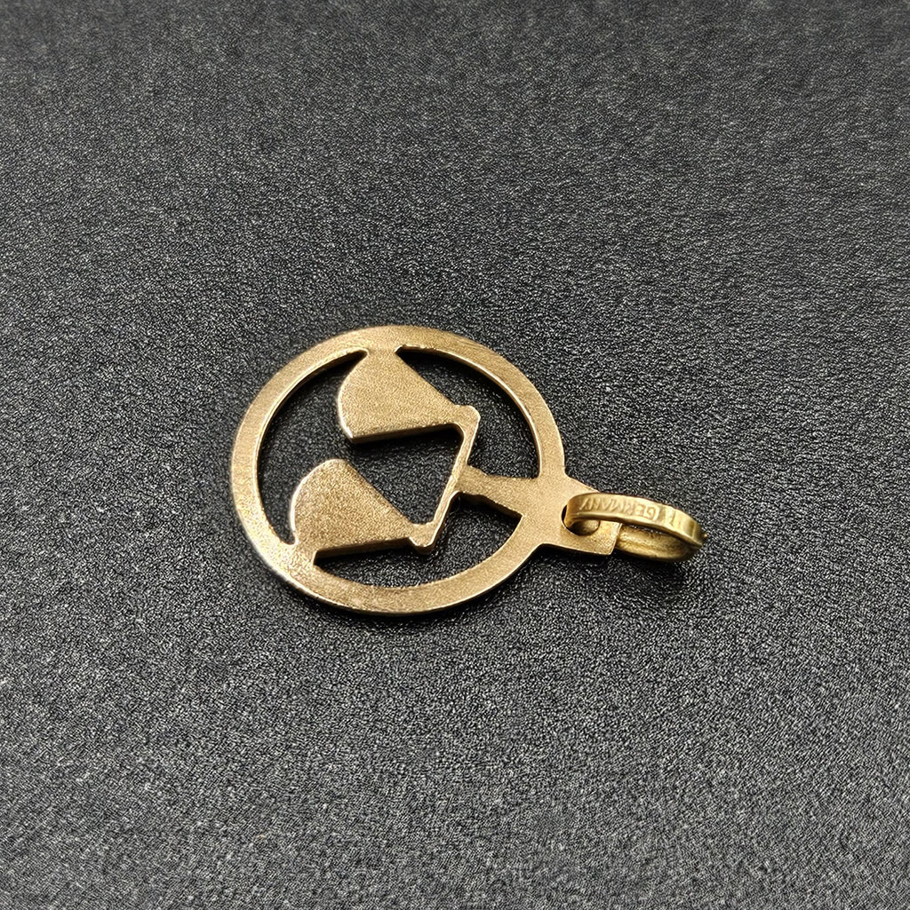 9ct Yellow Gold Scale Style Pendant