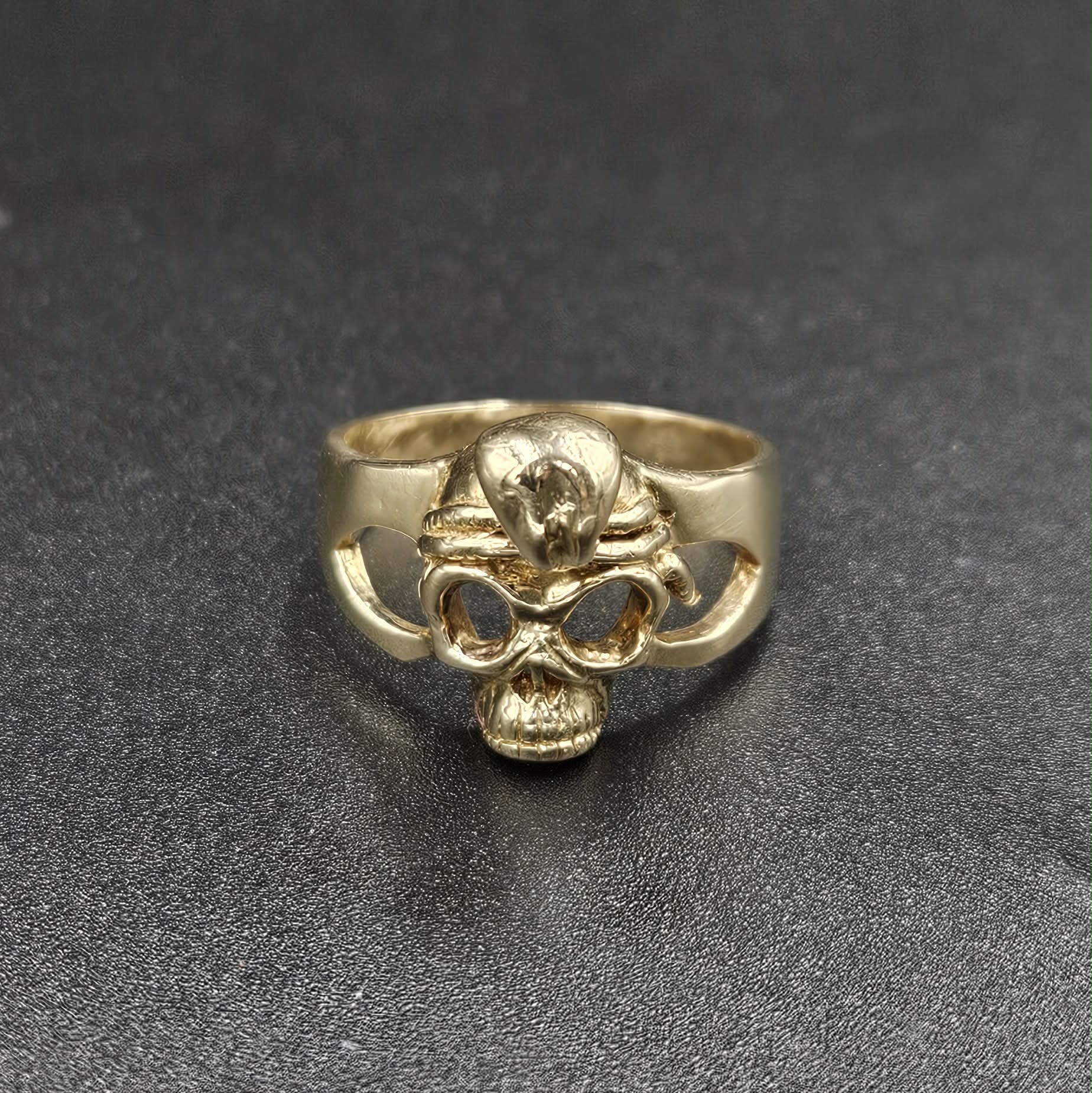 9ct Yellow Gold Skull Ring